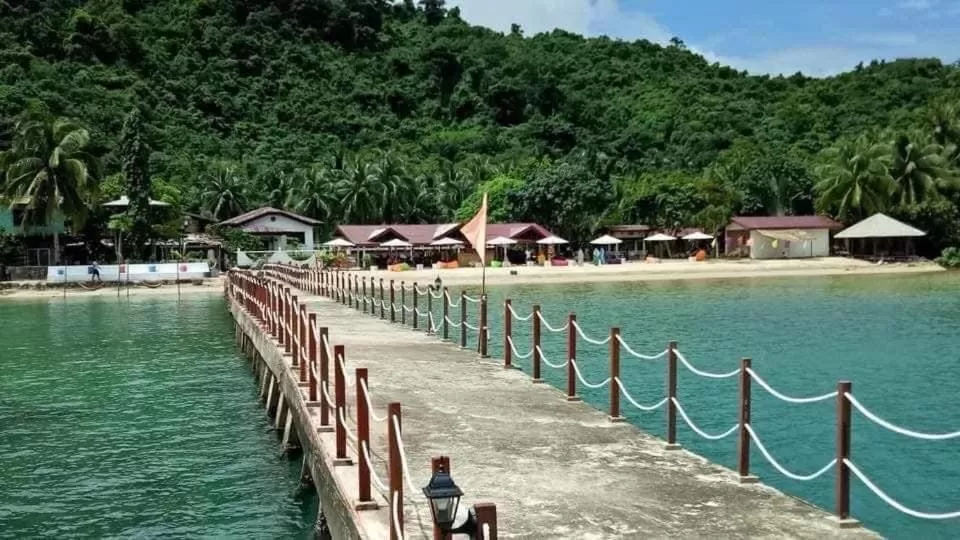 Property building in Pangulatan Beach Resort