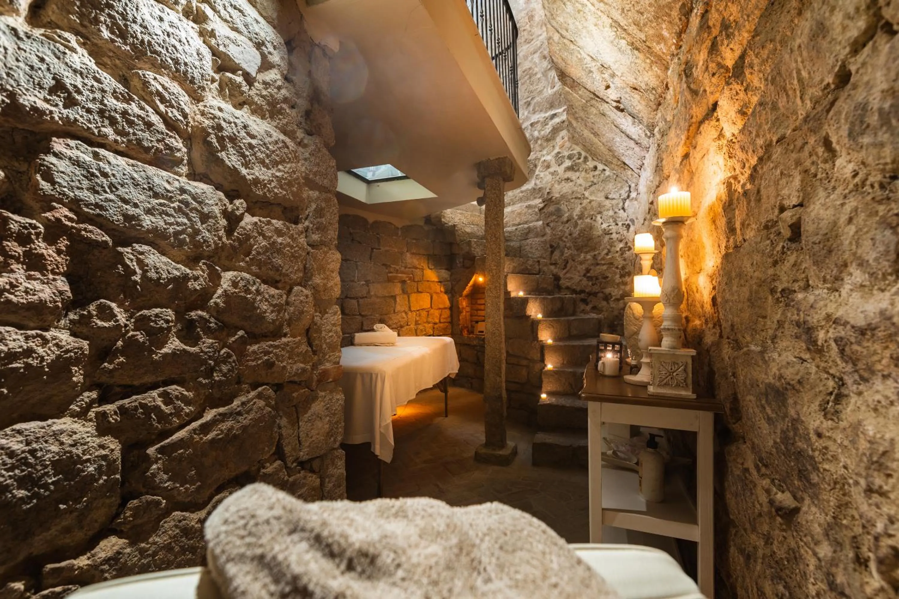 Massage in La Locanda Del Conte Mameli - Boutique Hotel & Suite SPA