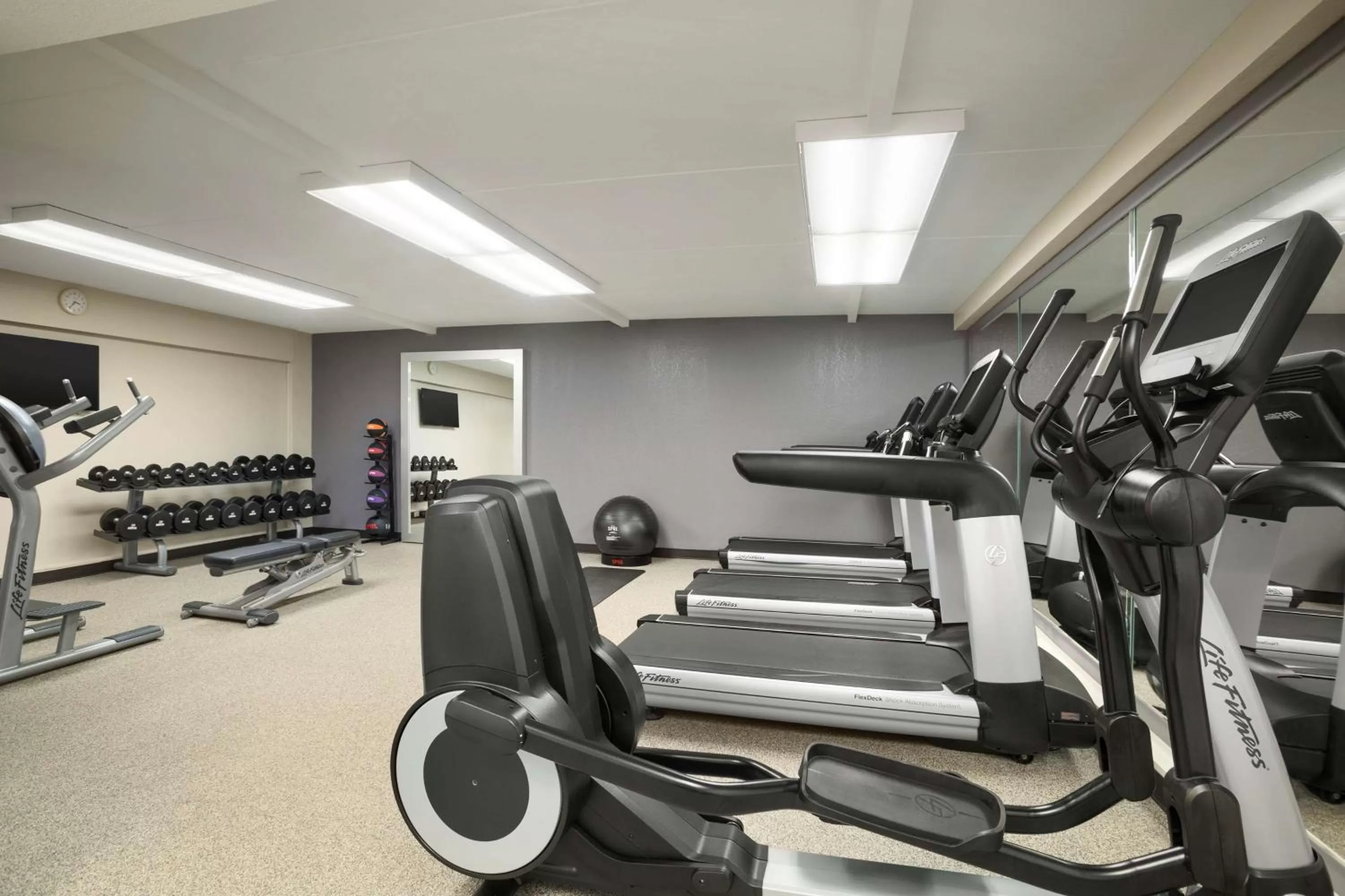 Fitness centre/facilities in DoubleTree by Hilton DFW Airport North