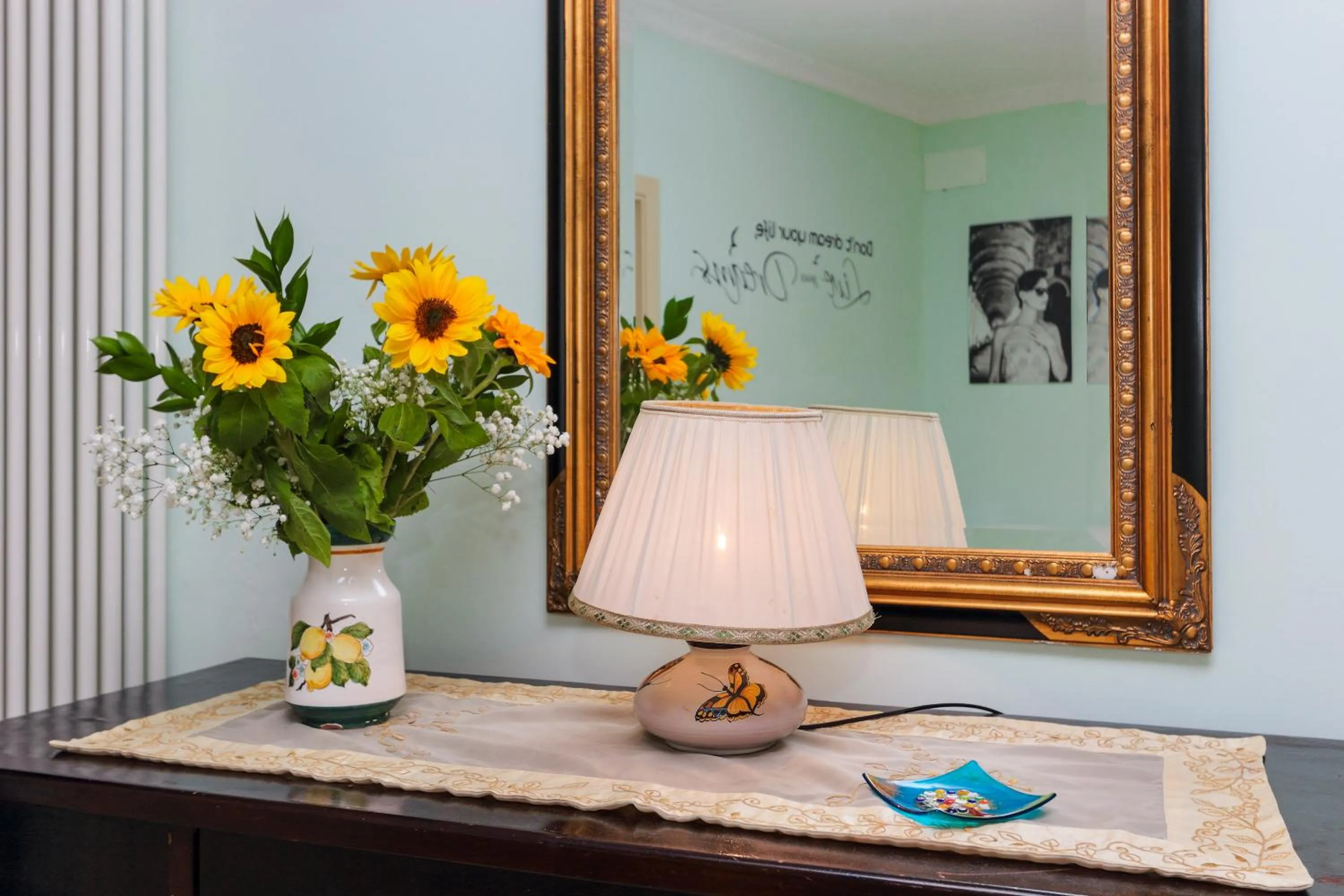 Seating area in Hotel Bonadies