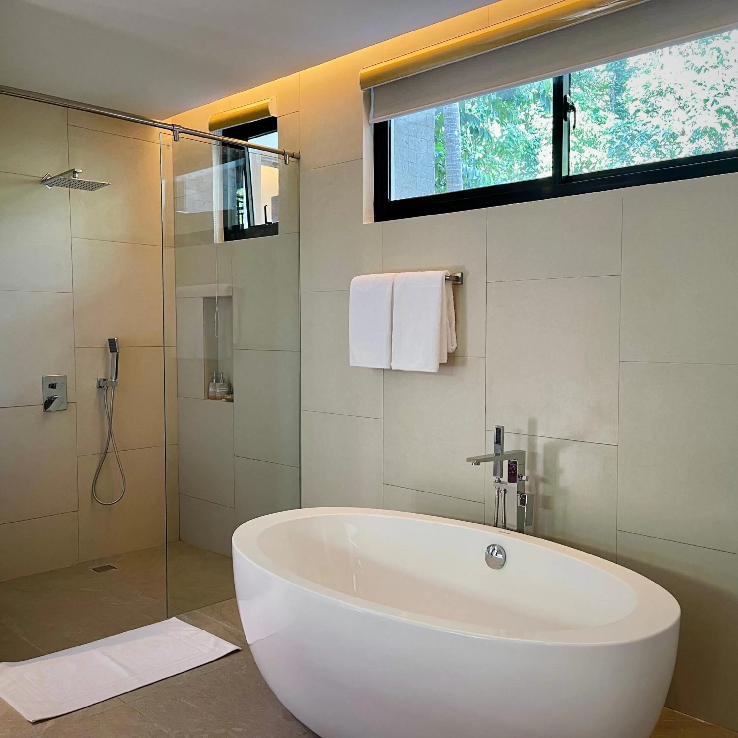 Shower, Bathroom in The Farm at San Benito