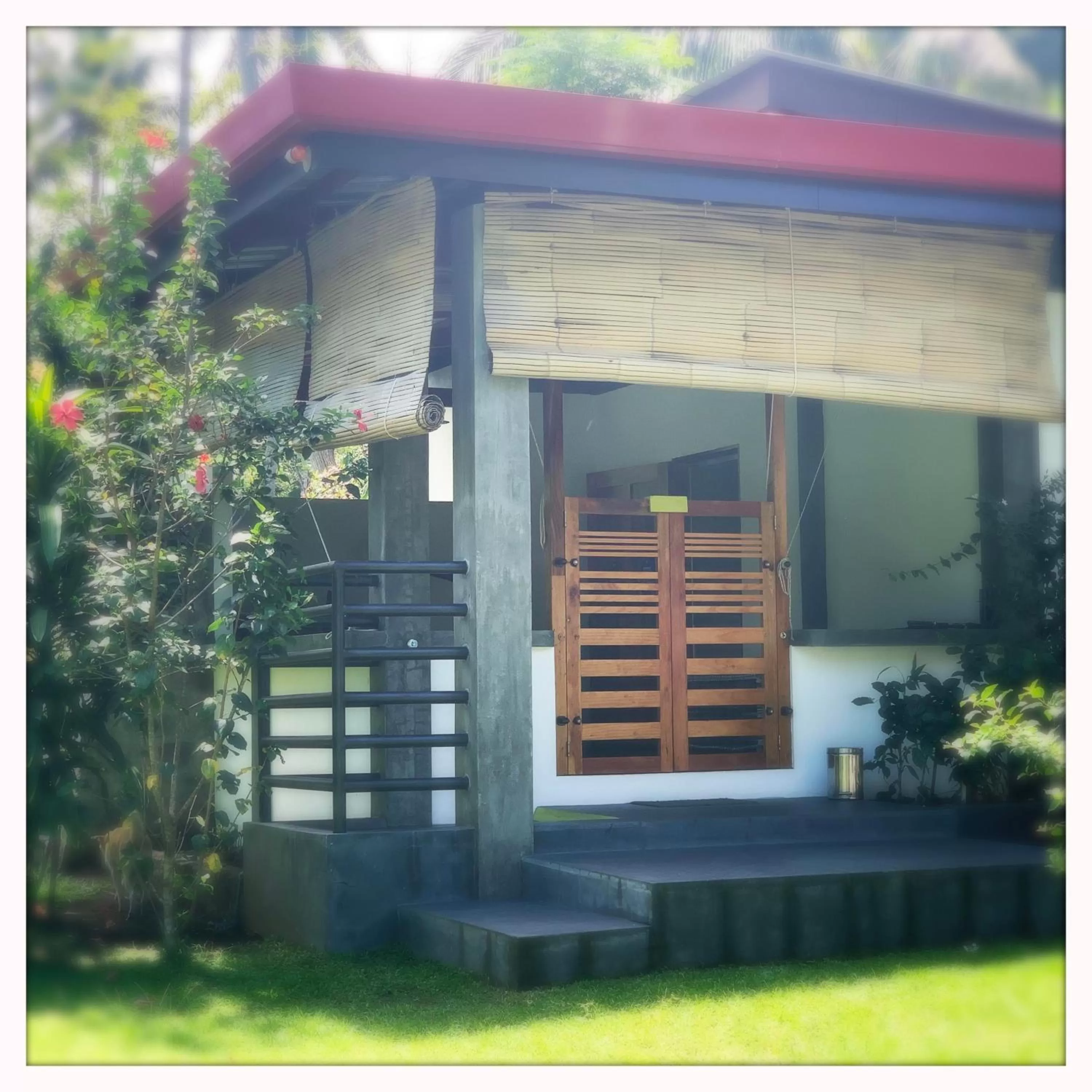 SomeWhere Else Boutique Resort