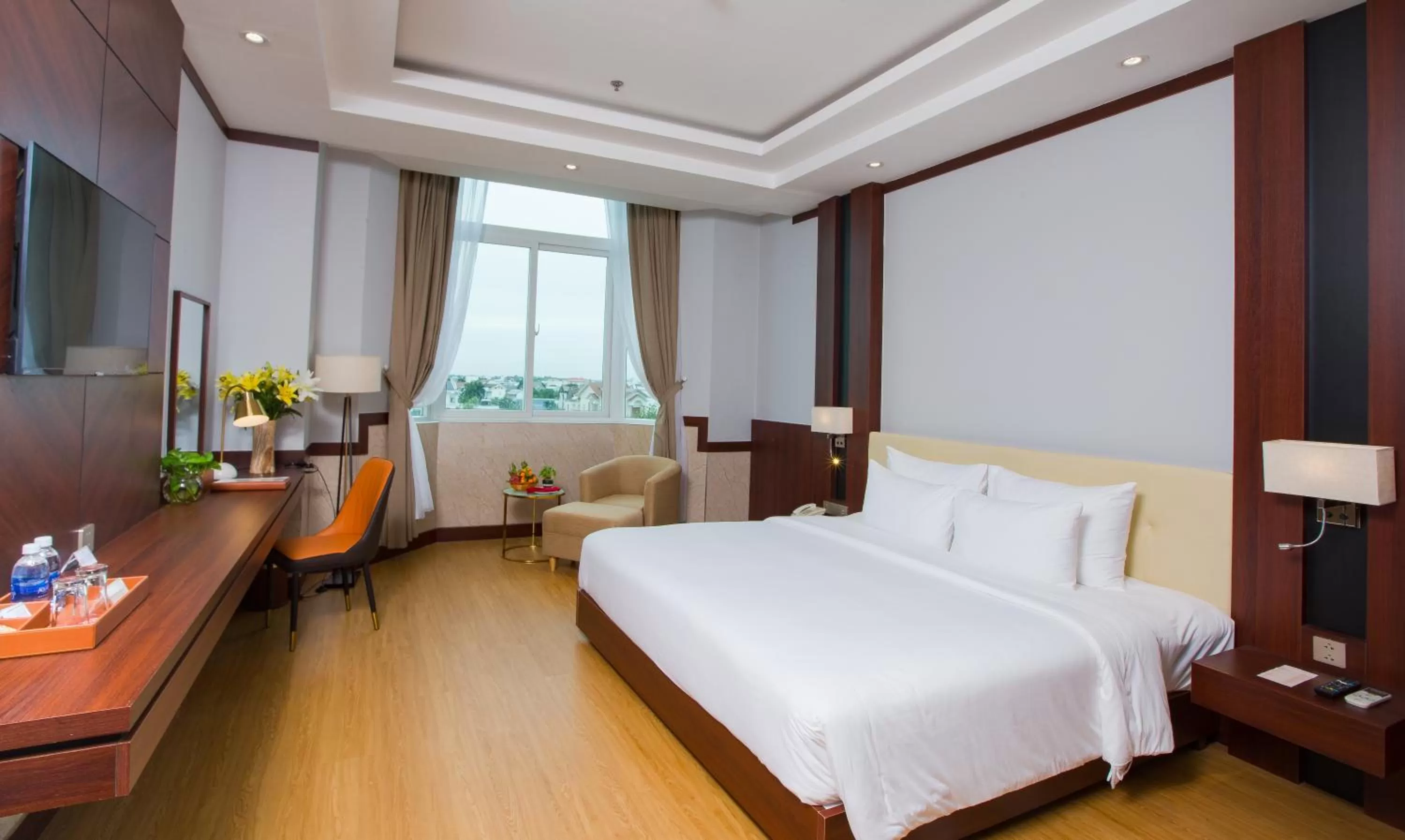 Superior Double Room with City View in Van Phat Riverside Hotel
