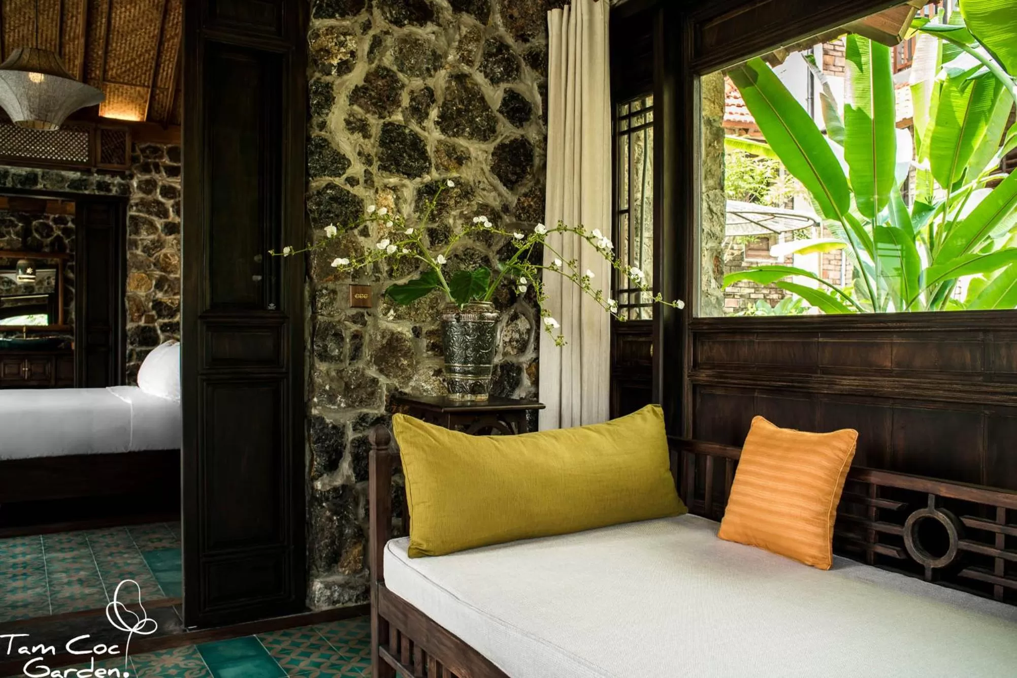 Living room, Bed in Tam Coc Garden Resort