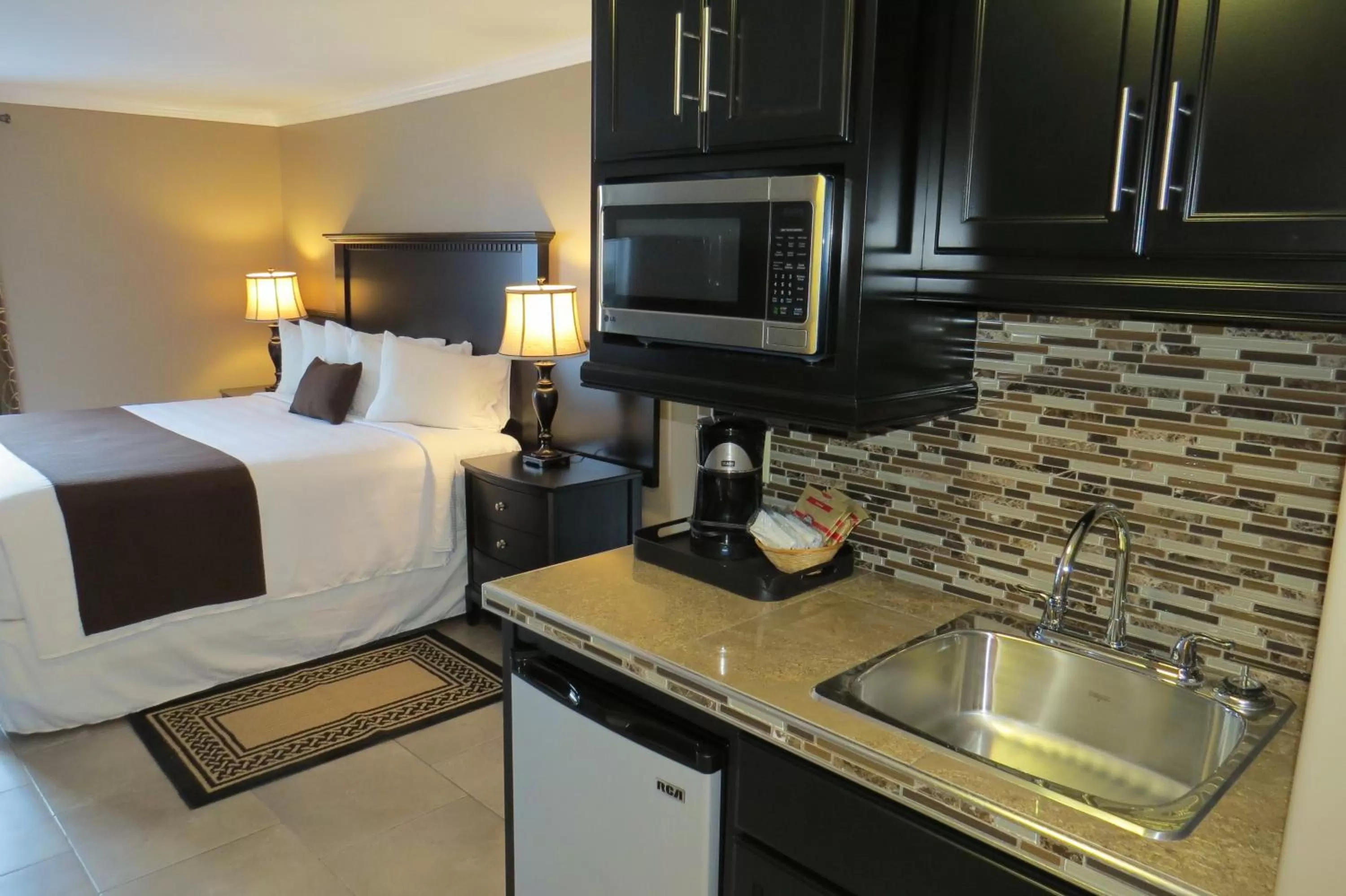 Junior Suite in Dockside Suites