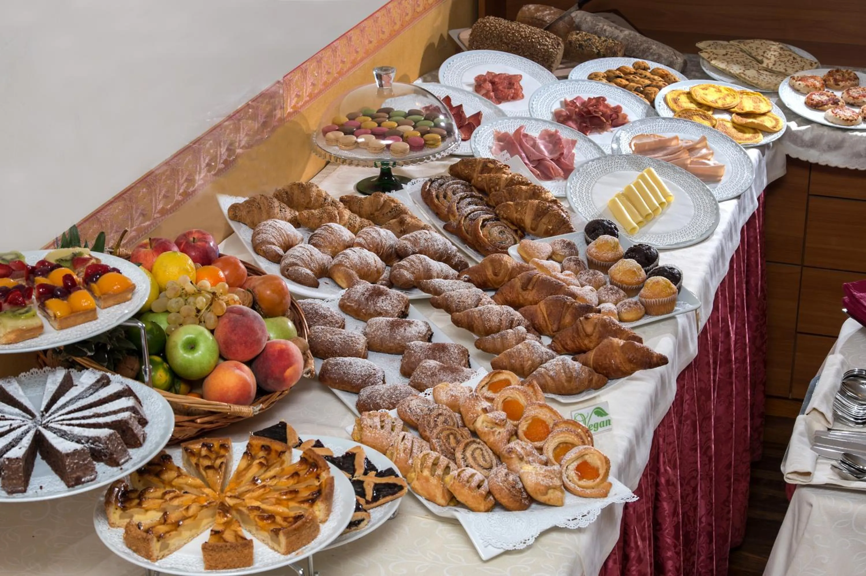 Food in Hotel Vivit ***S