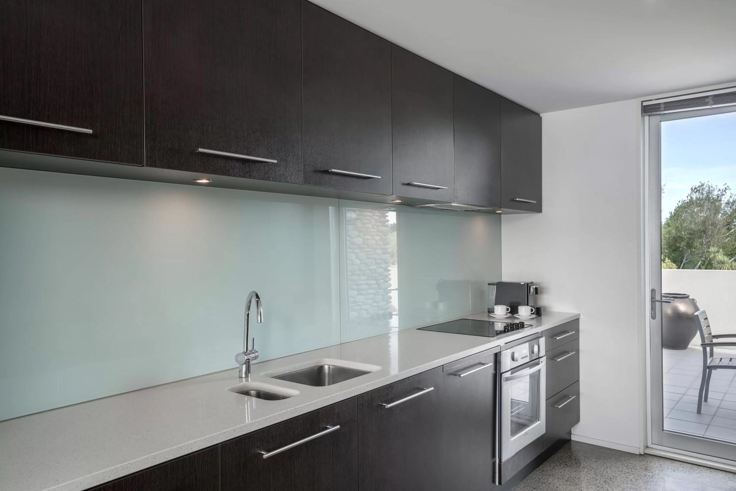 Kitchen or kitchenette in Peppers Clearwater Resort