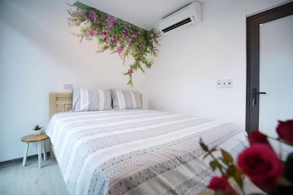 Bedroom, Bed in Almor Hostel With Pool in right center