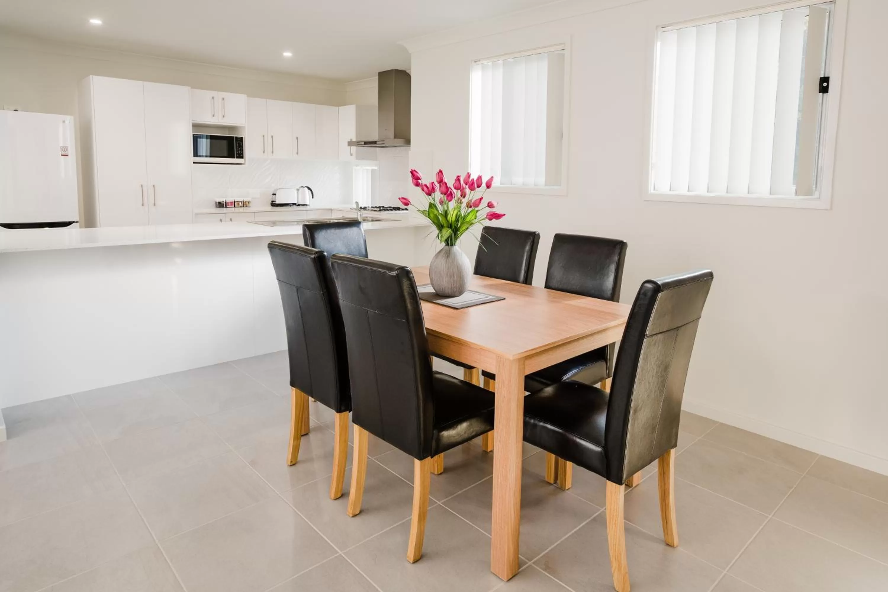 Kitchen or kitchenette in Wallsend Executive Apartments