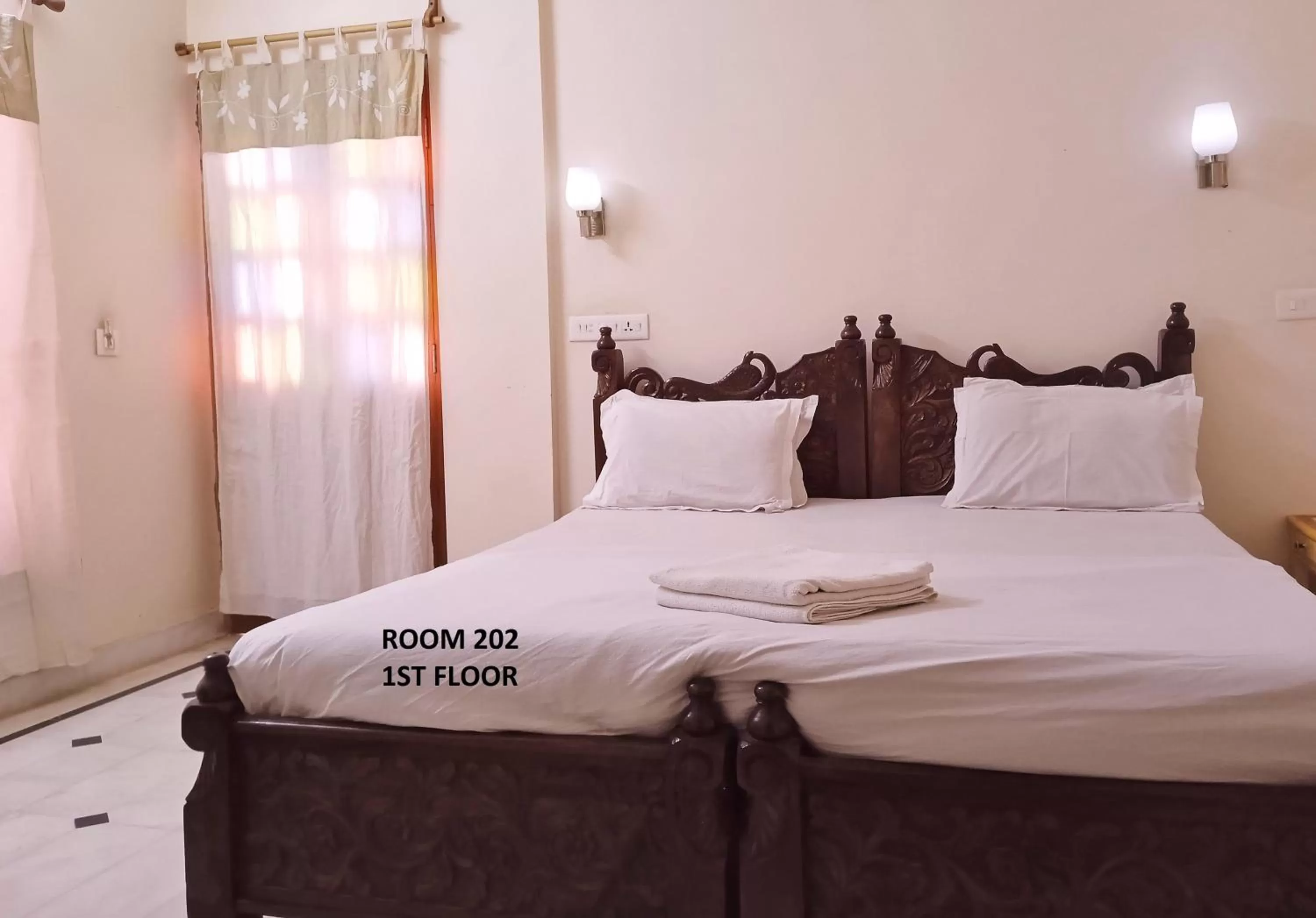 Bed in Rigmor haveli