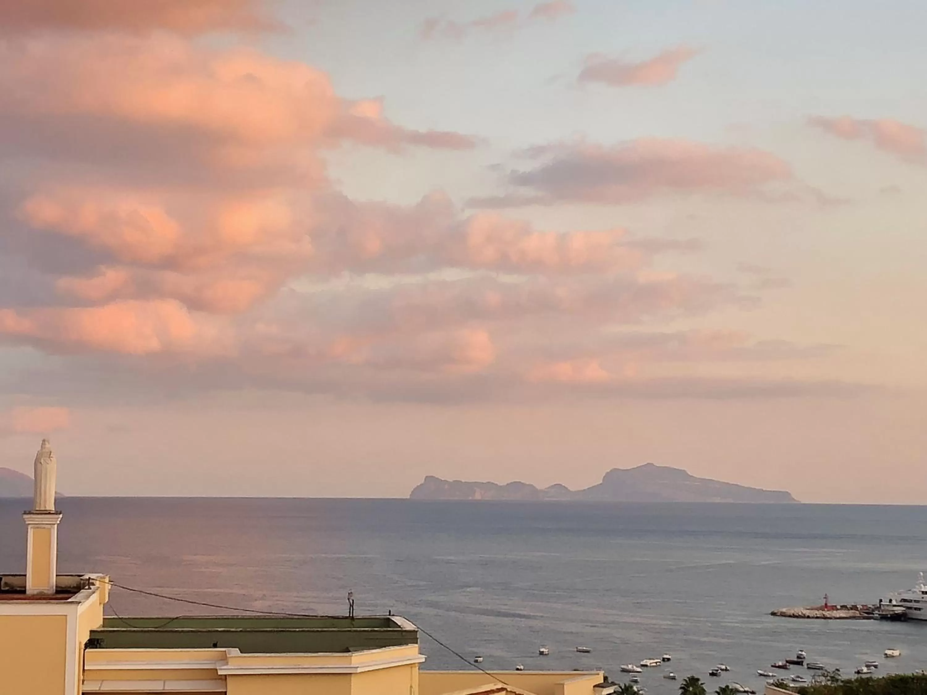 Autumn in Specchio di Parthenope B&B