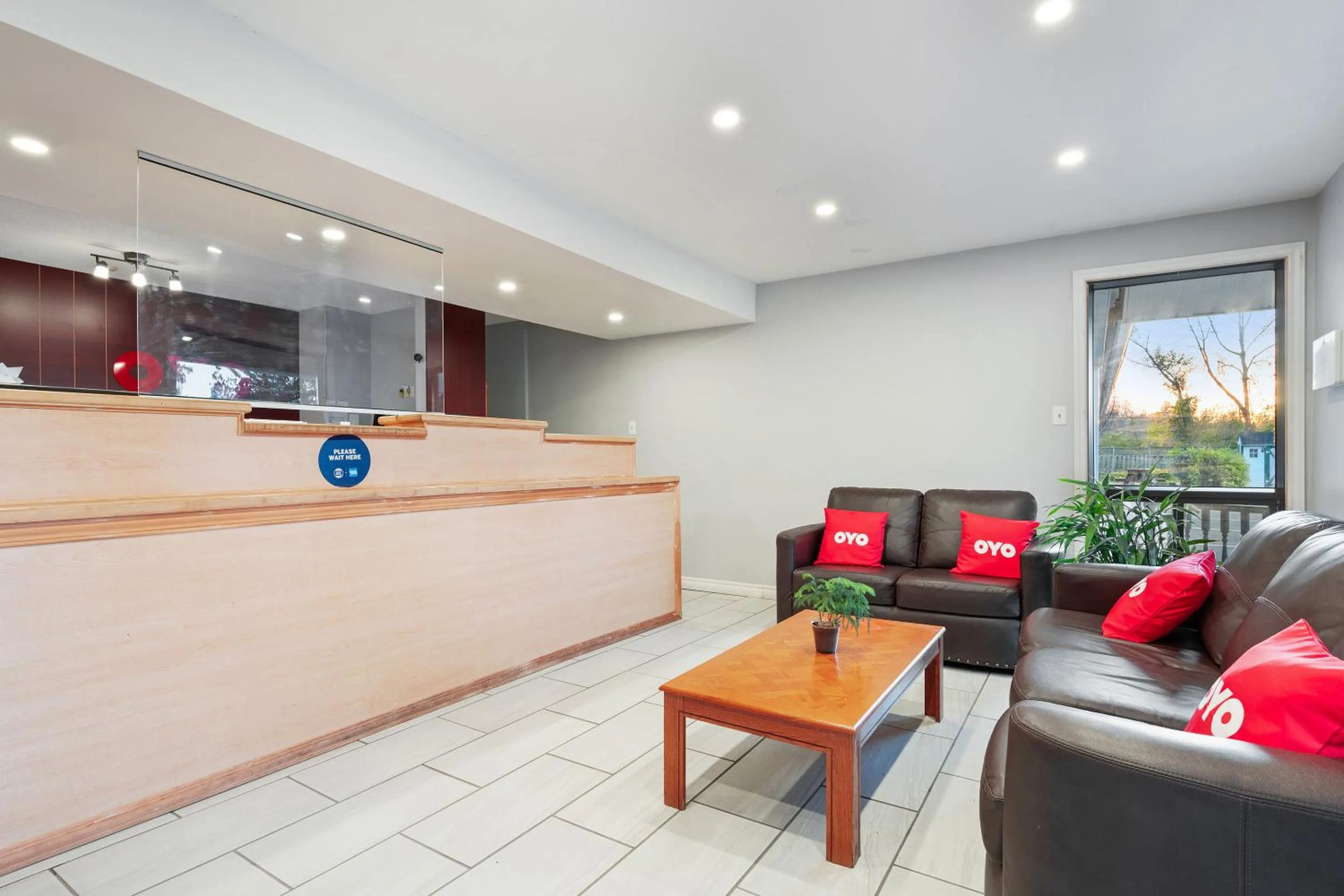 Lobby or reception in First Canada Hotel Cornwall Hwy 401 ON