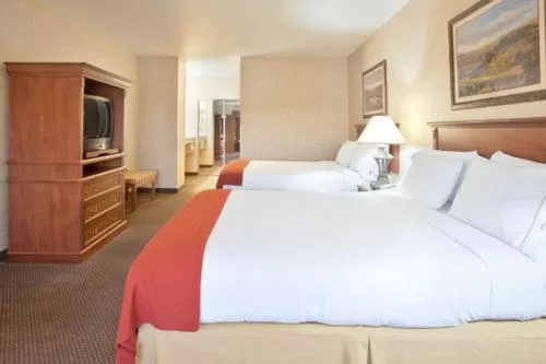 Holiday Inn Express Hotel & Suites Barstow by IHG
