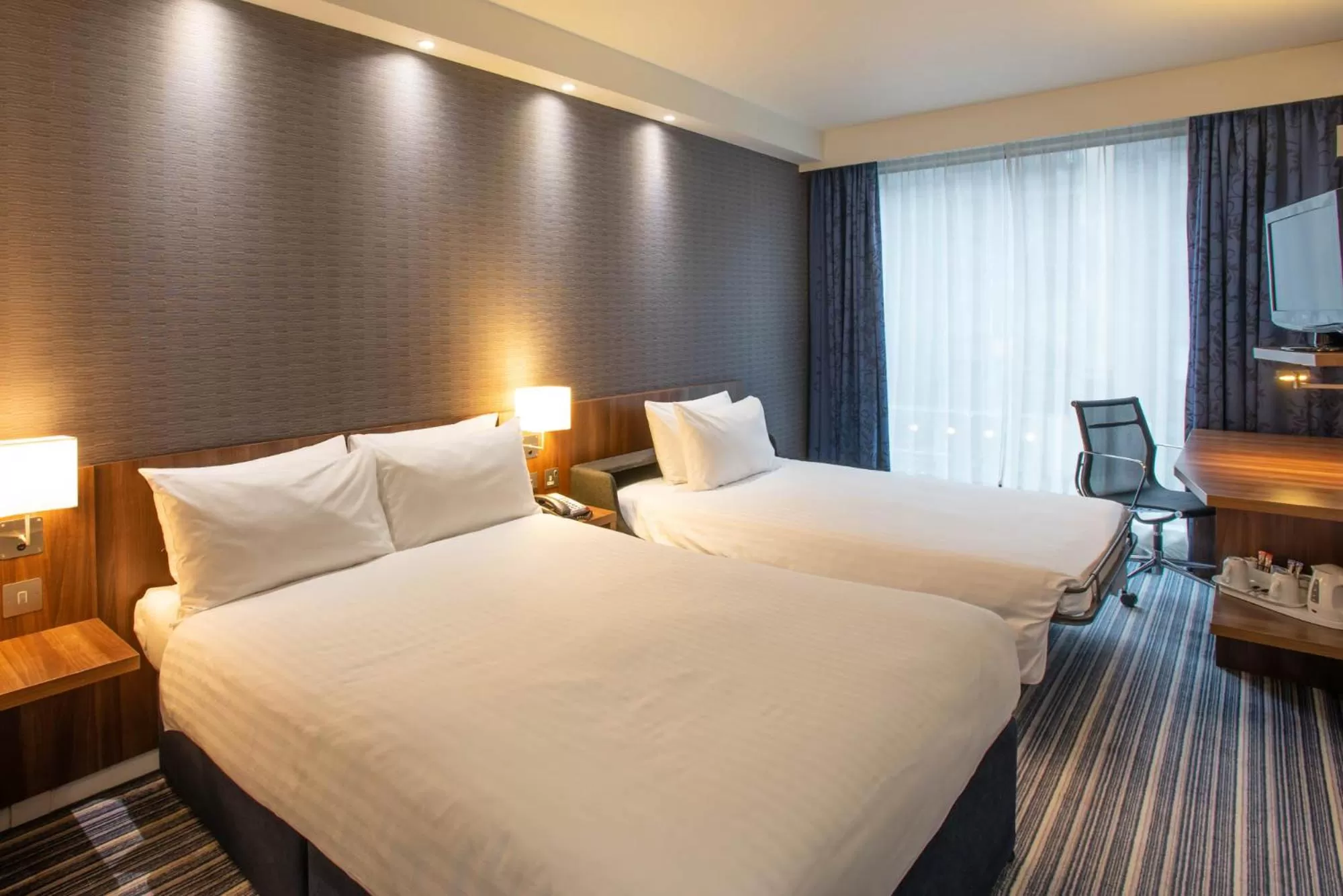 Bed in Holiday Inn Express Manchester City Centre Arena by IHG