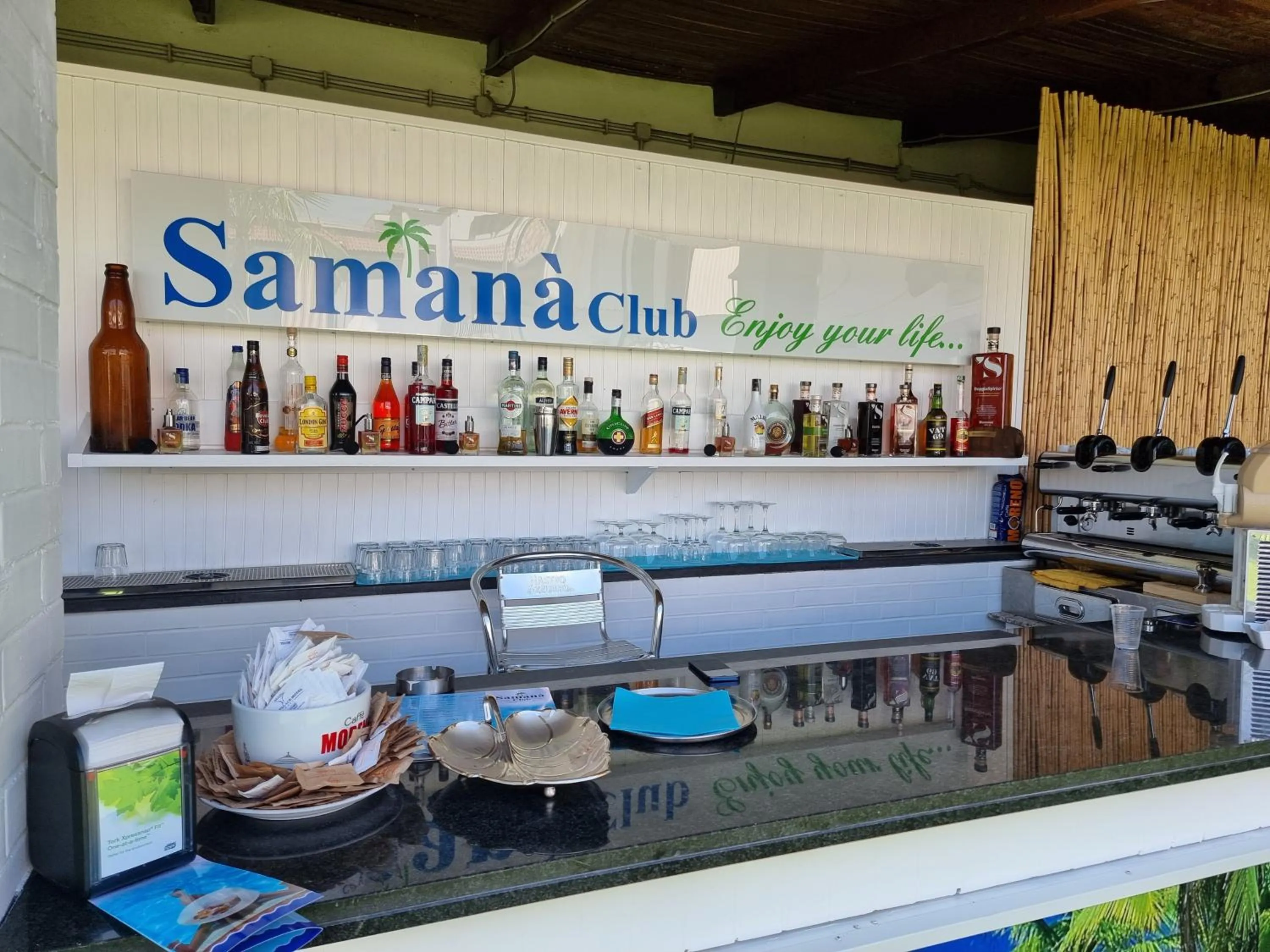 Swimming pool in Ranch Palace Hotel