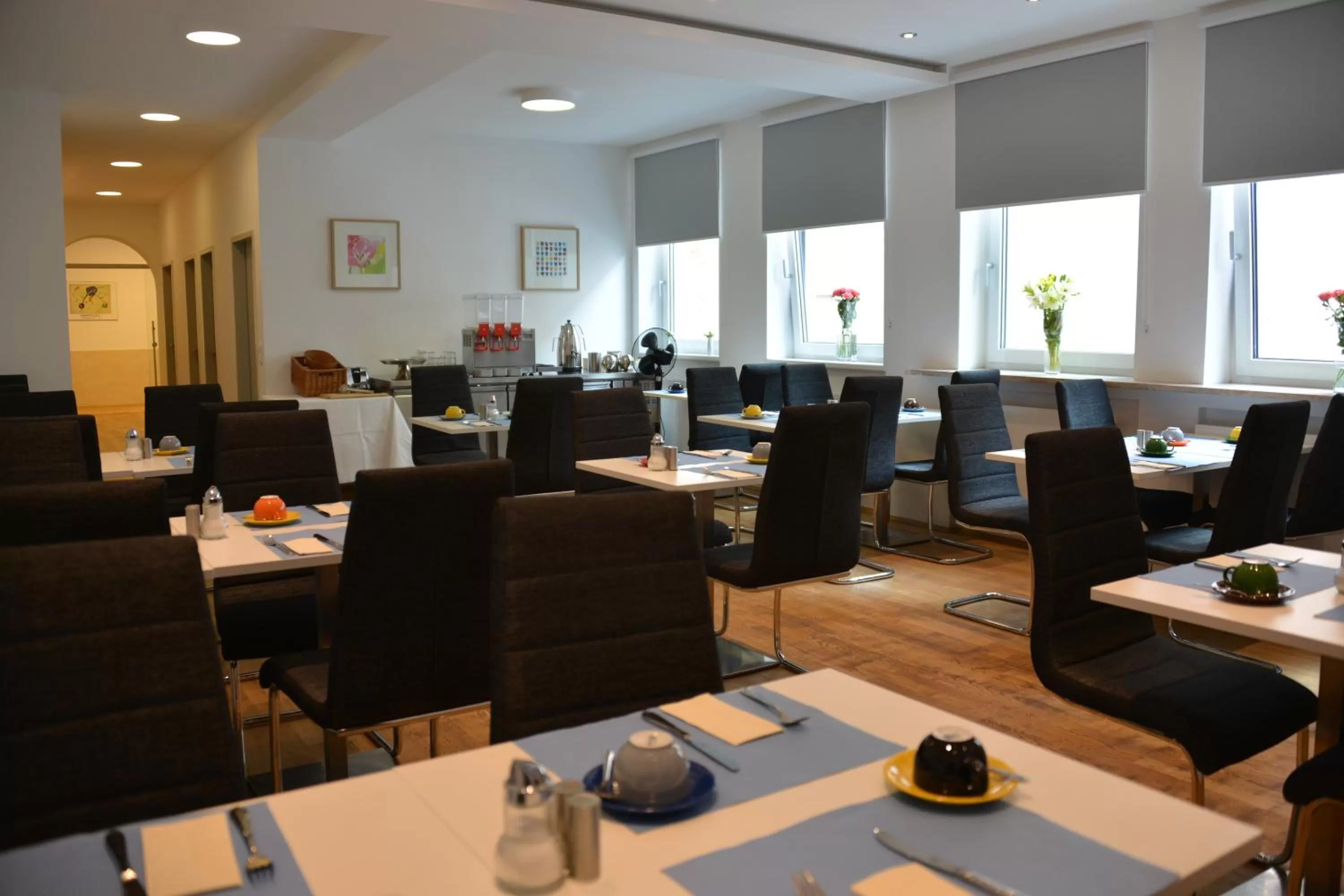 Restaurant/places to eat in Arthotel Munich