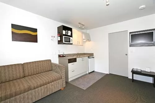 Living room in Marksman Motor Inn