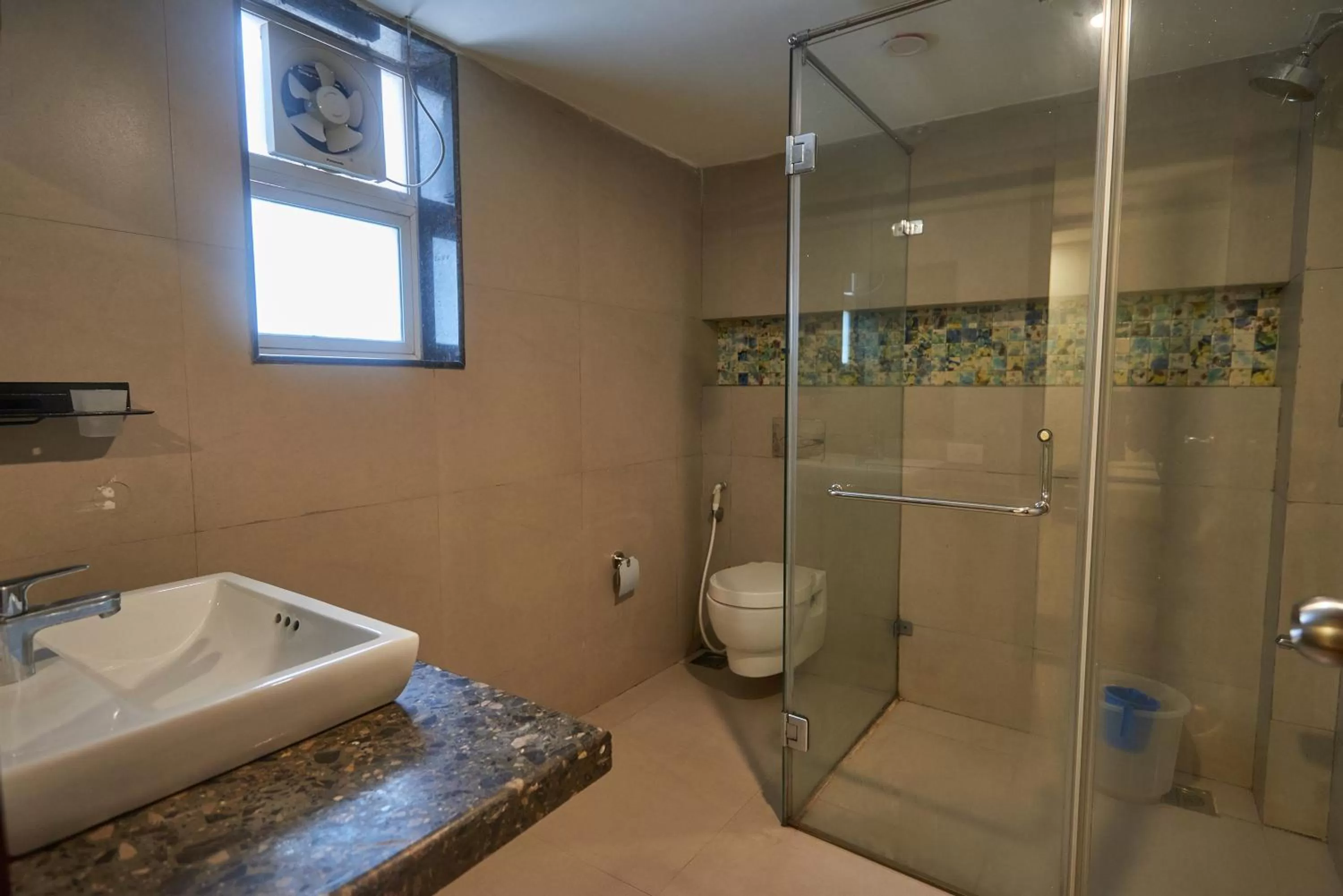 Shower in Eternal wave by HappyInch