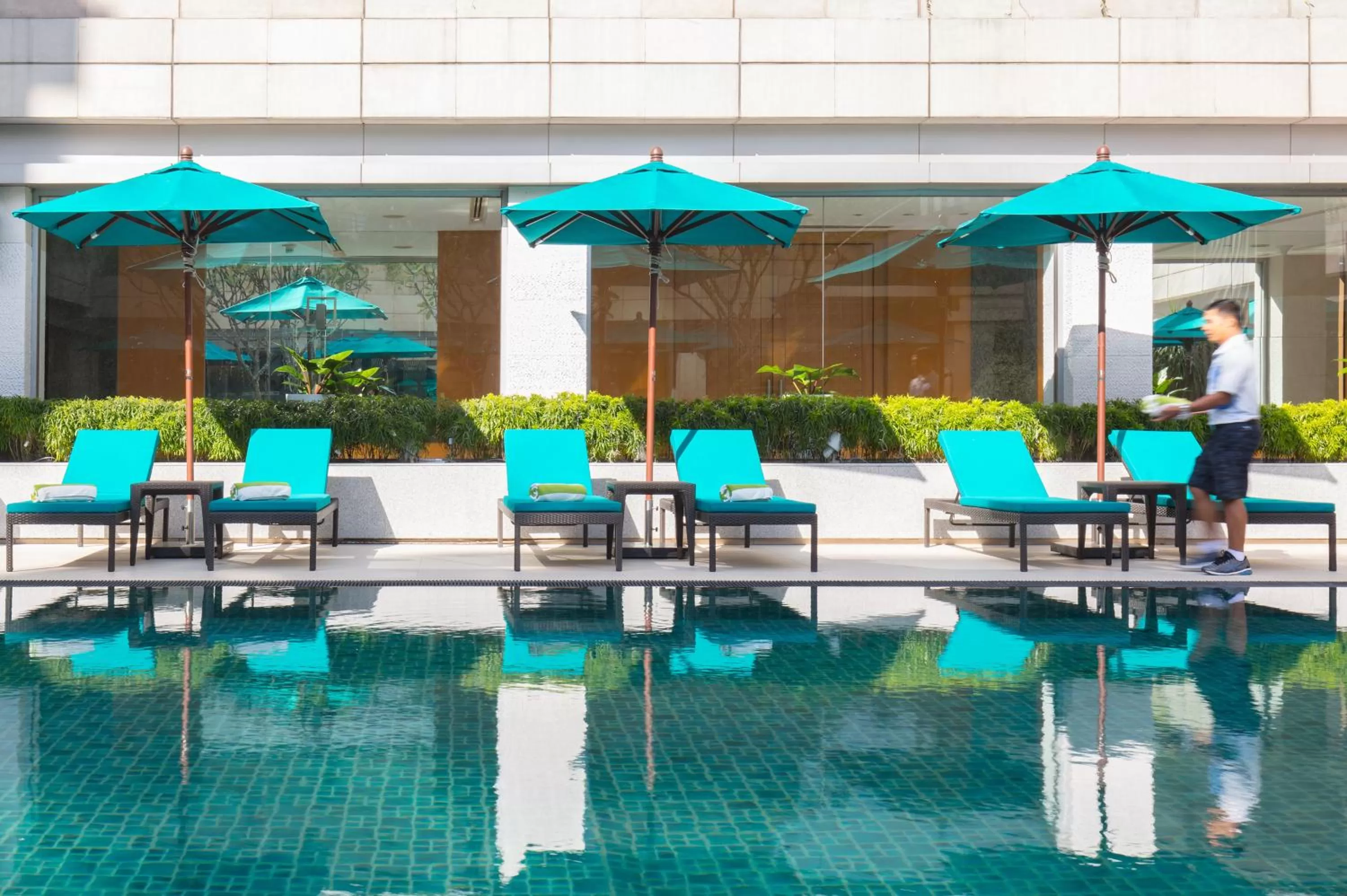 Swimming pool in Holiday Inn Bangkok by IHG