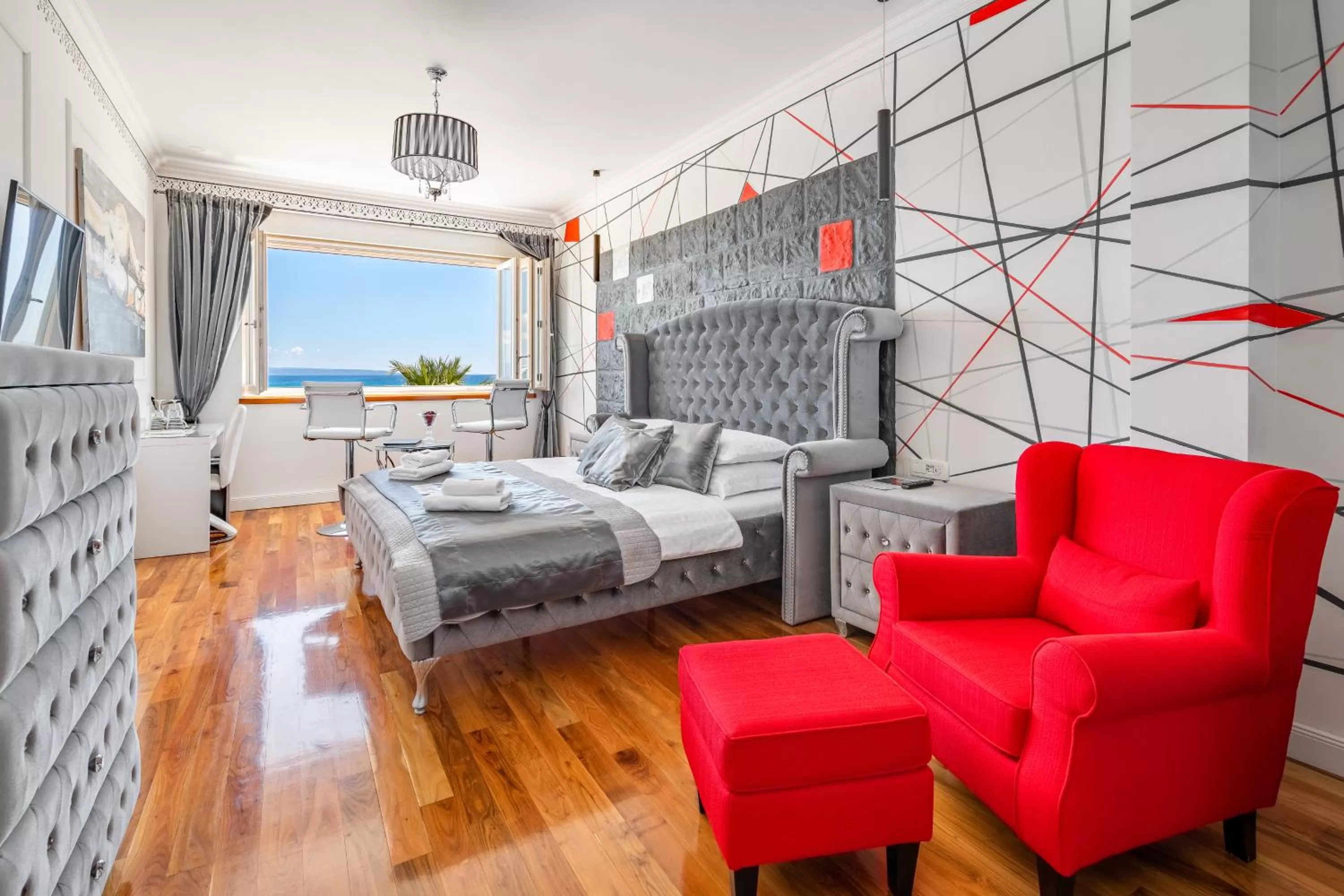 Photo of the whole room in Galeria Valeria Seaside Downtown - MAG Quaint & Elegant Boutique Hotels