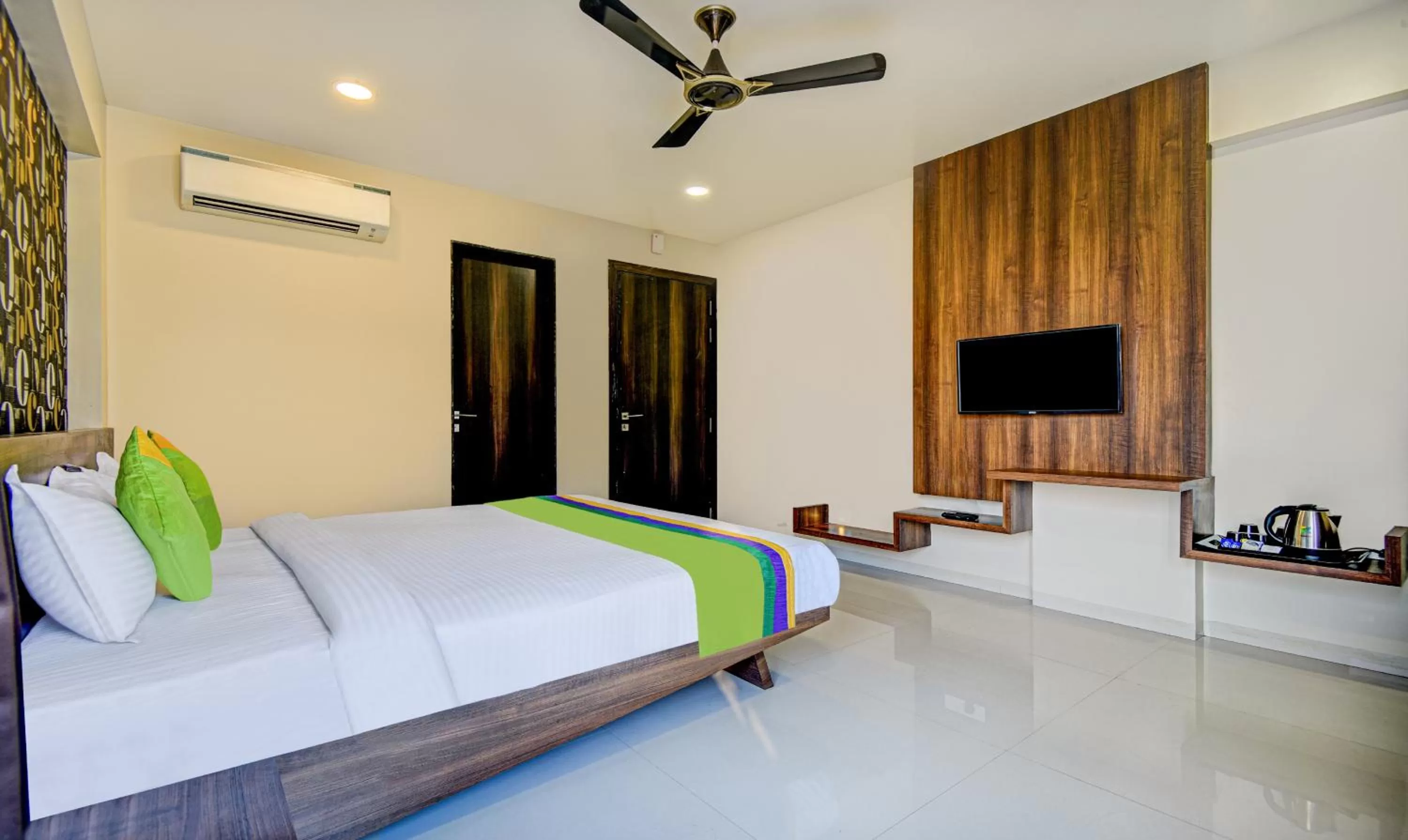 Bedroom in Treebo Trend Kuber Inn