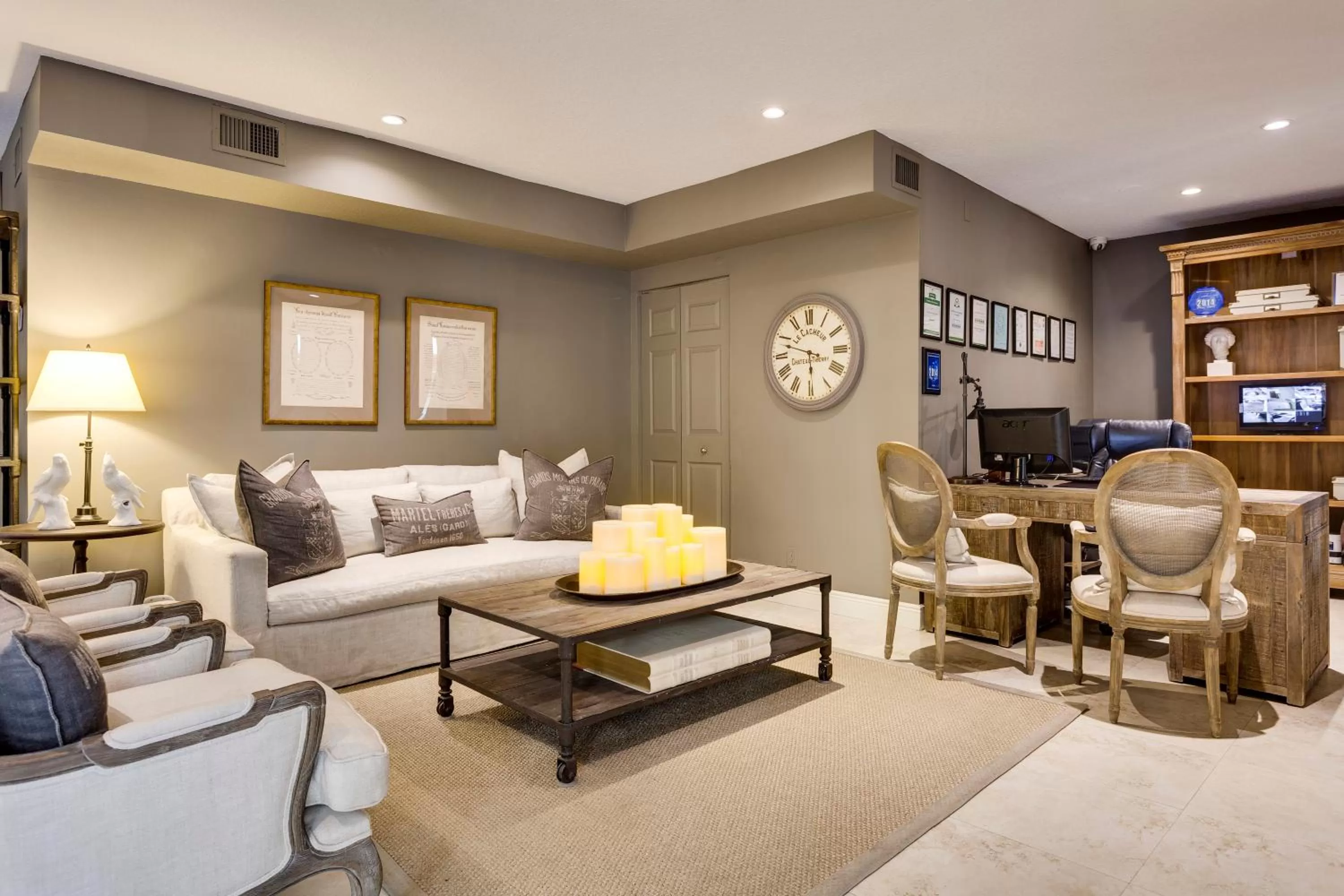 Lobby or reception in Sun Harbour Boutique Hotel