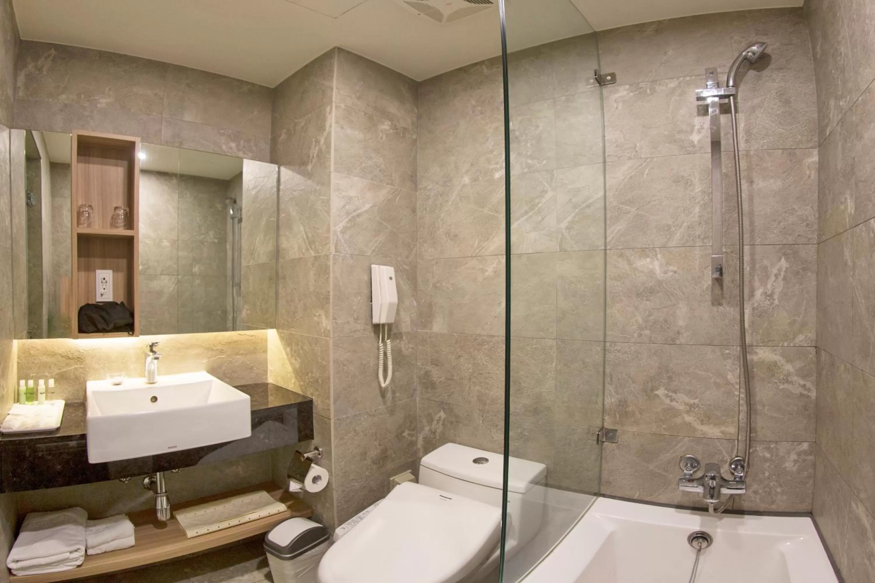 Bathroom in Shin Yuan Park Hotel