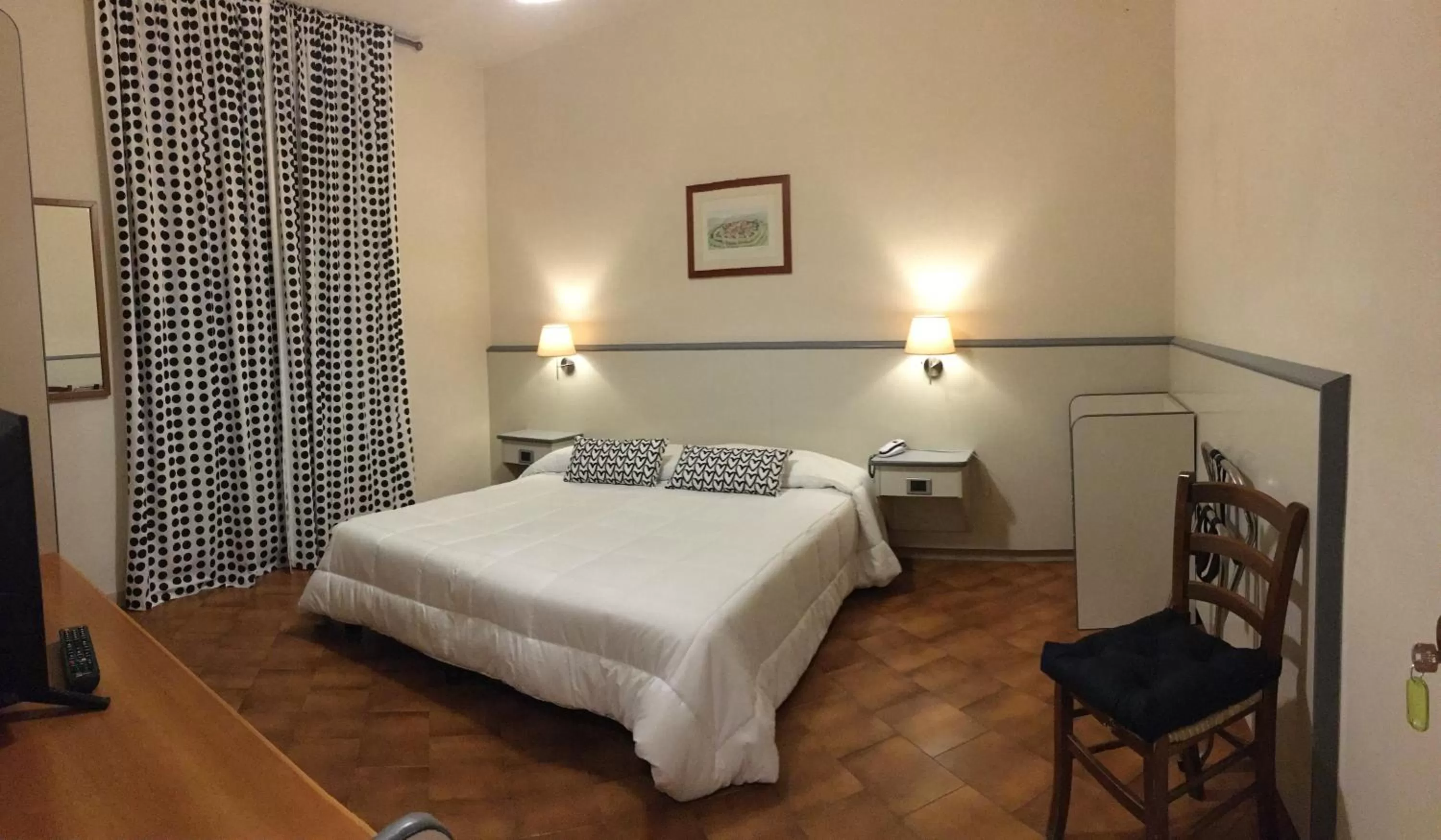 Photo of the whole room, Bed in Hotel Ai Tufi