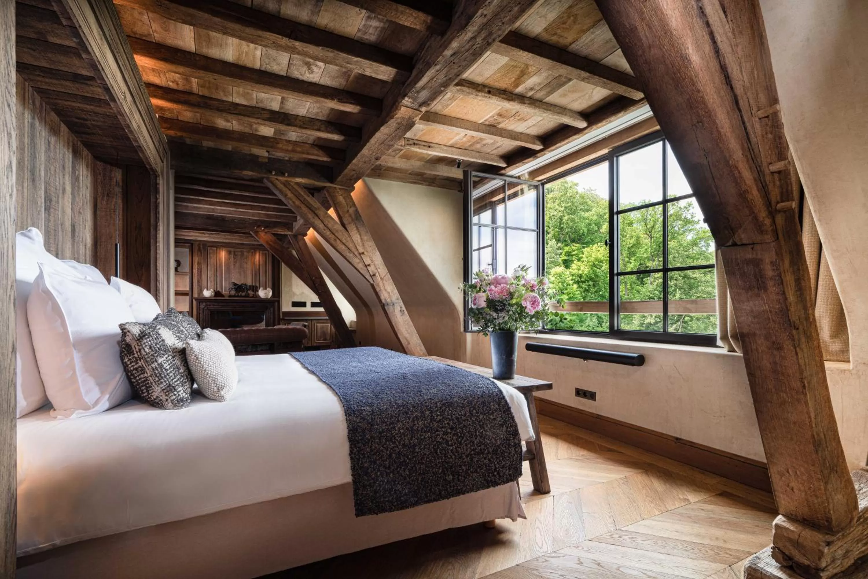 Photo of the whole room, Bed in La Ferme Saint Simeon Hotel & Spa - Relais & Chateaux