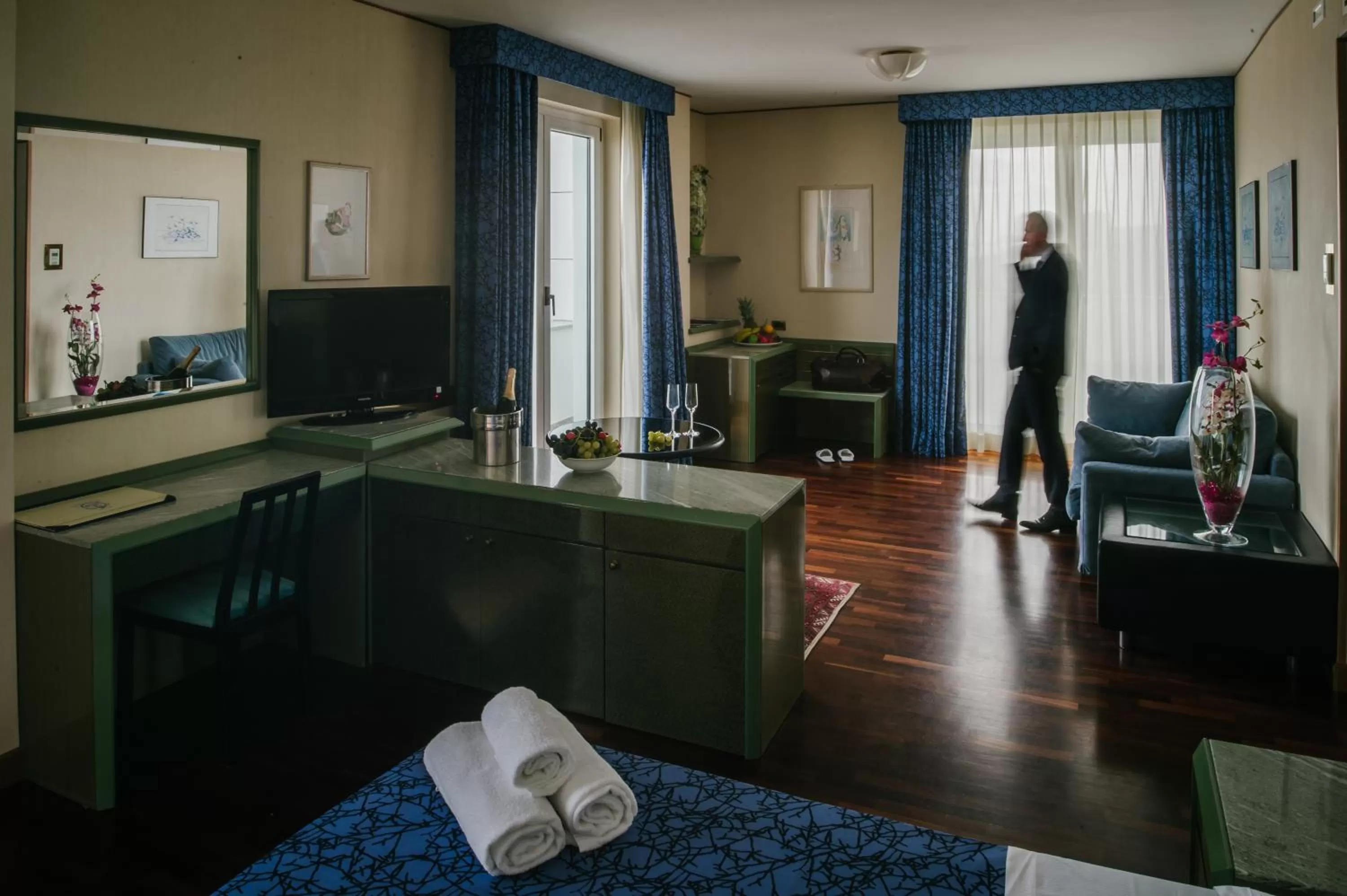 Photo of the whole room in Hotel Royal