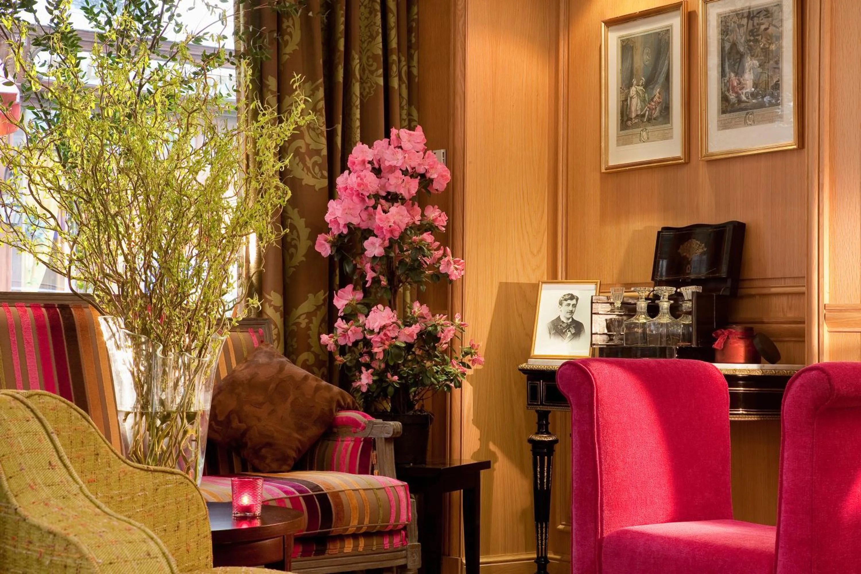 Lobby or reception in Hôtel Cordelia Opéra-Madeleine