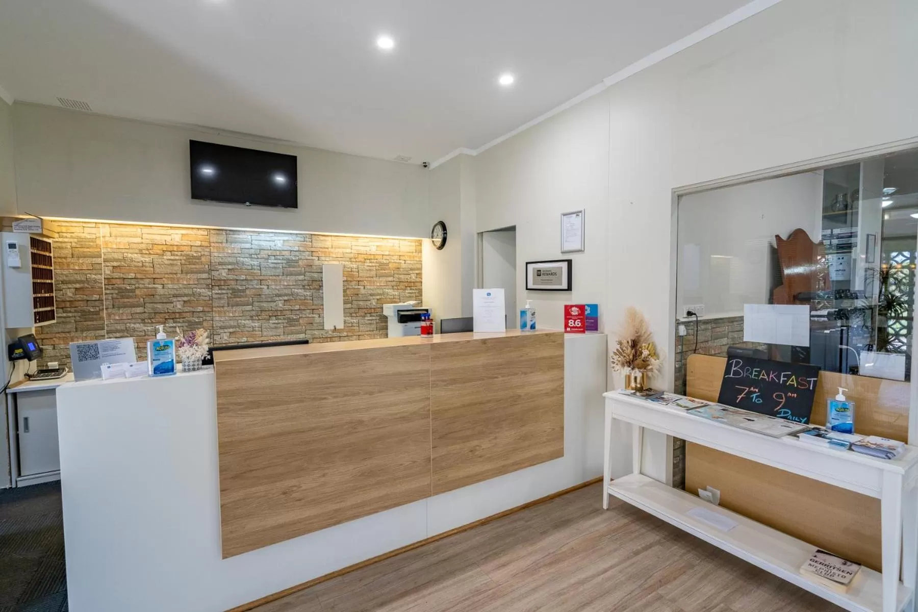 Lobby or reception in Hospitality Carnarvon, SureStay Collection by Best Western