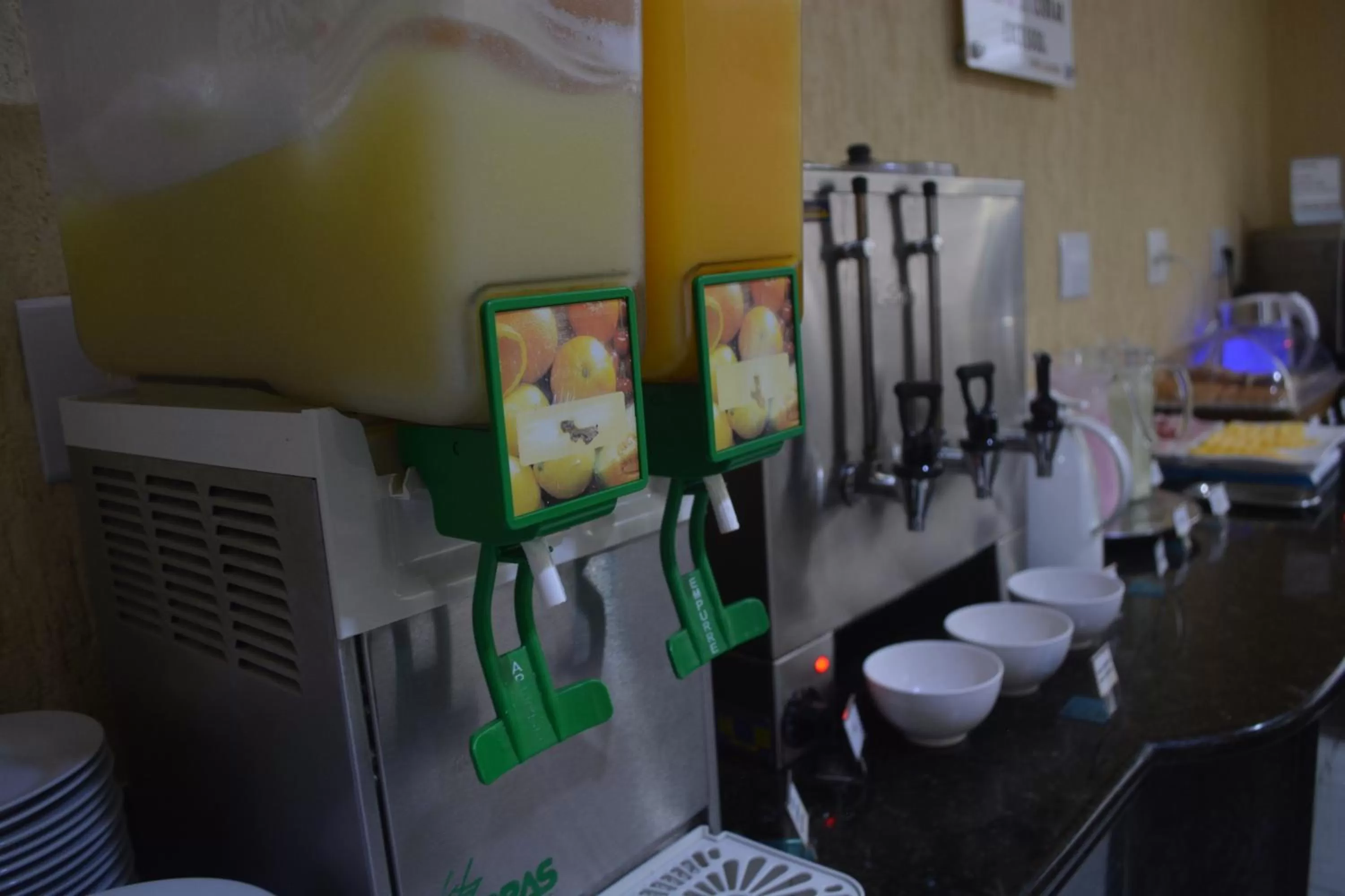 Buffet breakfast in Hotel Calstar