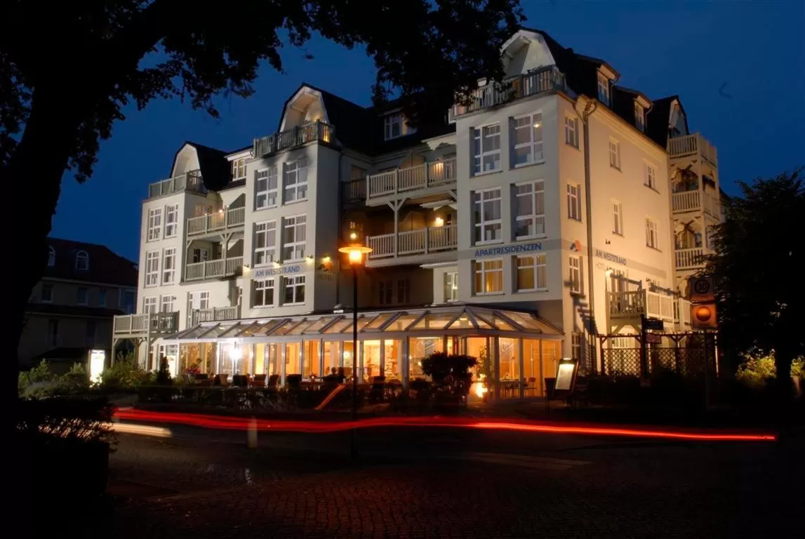 Facade/entrance in Am Weststrand Aparthotel Kühlungsborn