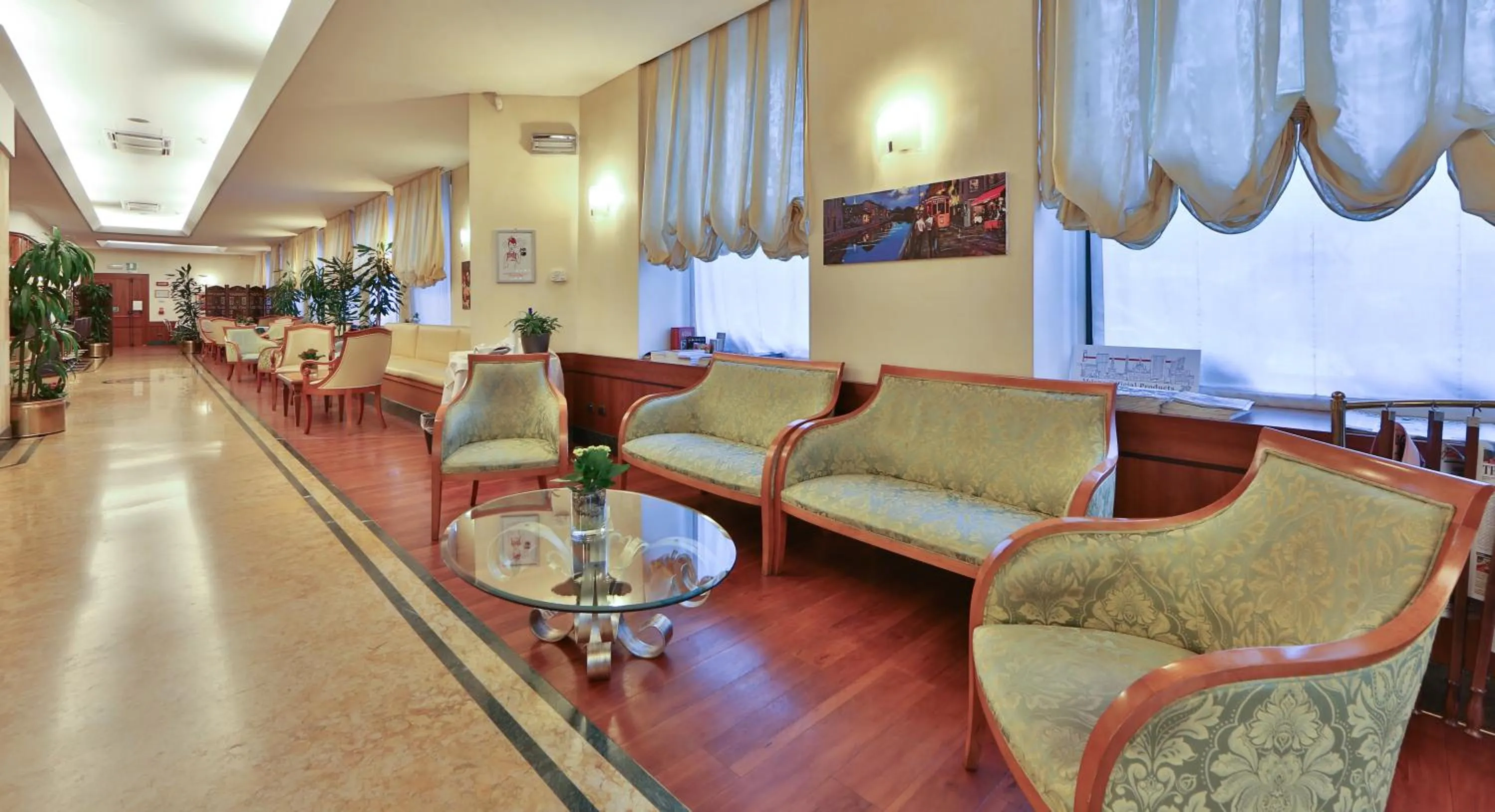 Lobby or reception in Hotel Mirage Sure Hotel Collection by Best Western