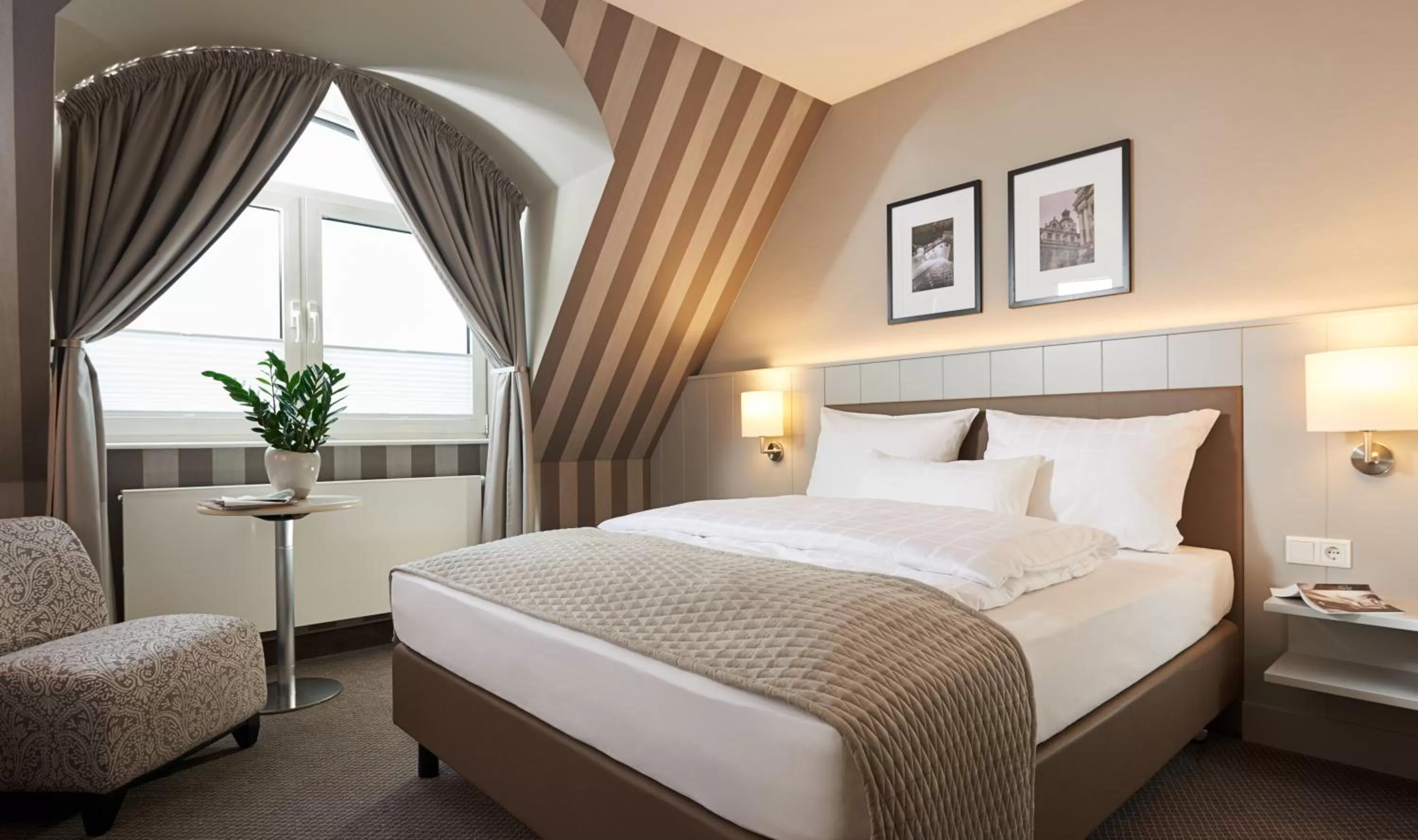 Photo of the whole room, Bed in Sachsenpark-Hotel