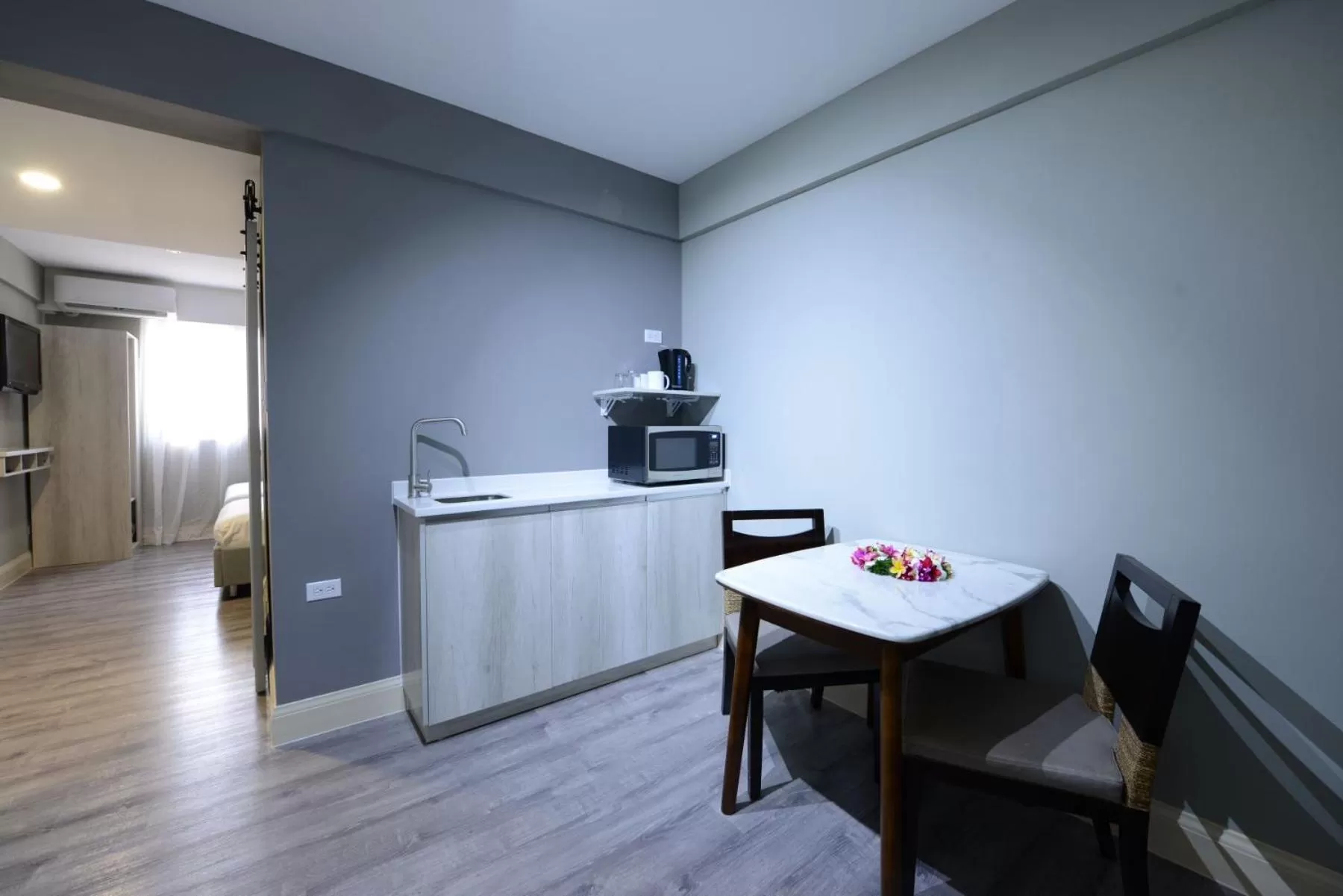 Coffee/tea facilities in Wyndham Garden Guam