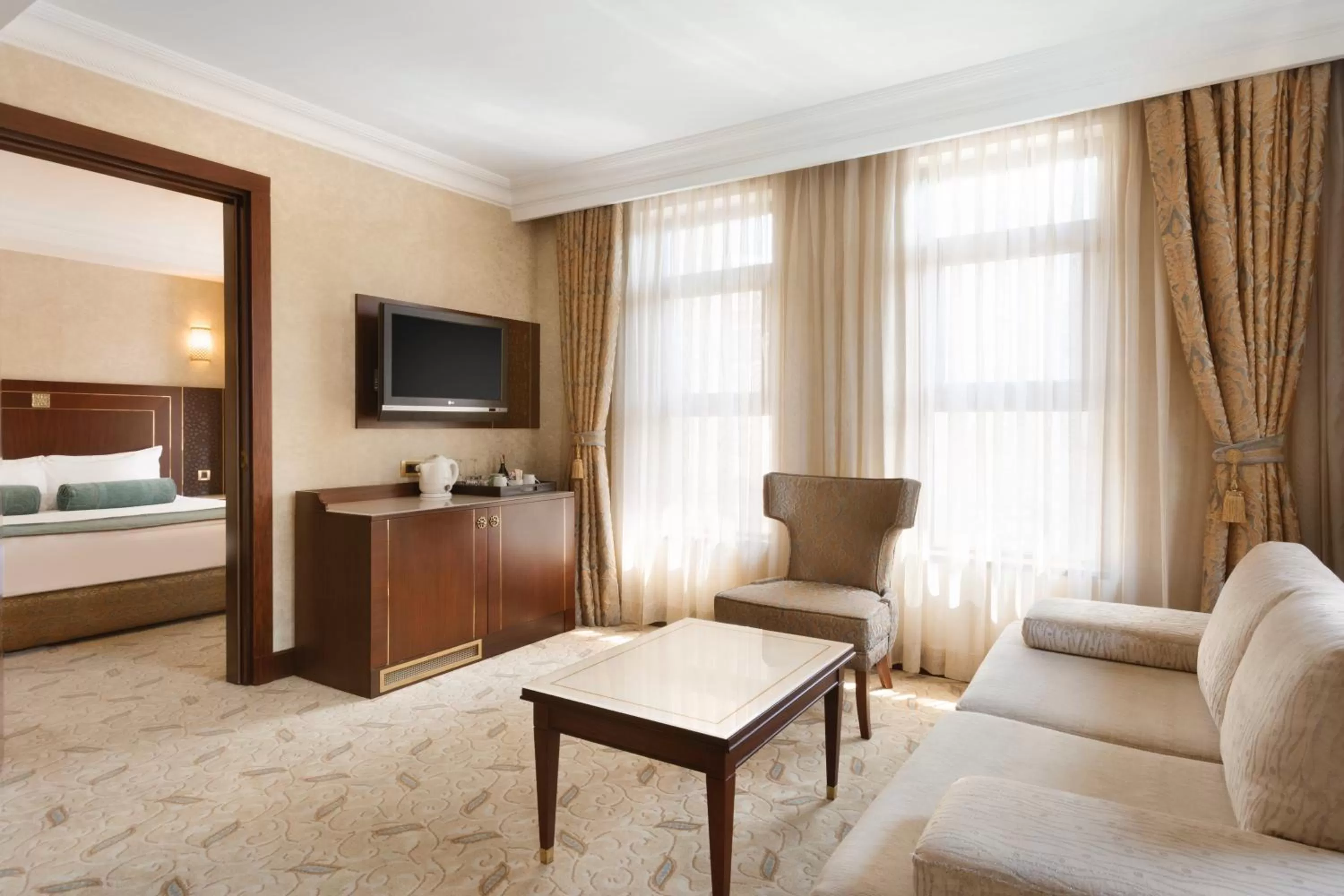 Bedroom, Bed in Crowne Plaza Istanbul - Old City by IHG