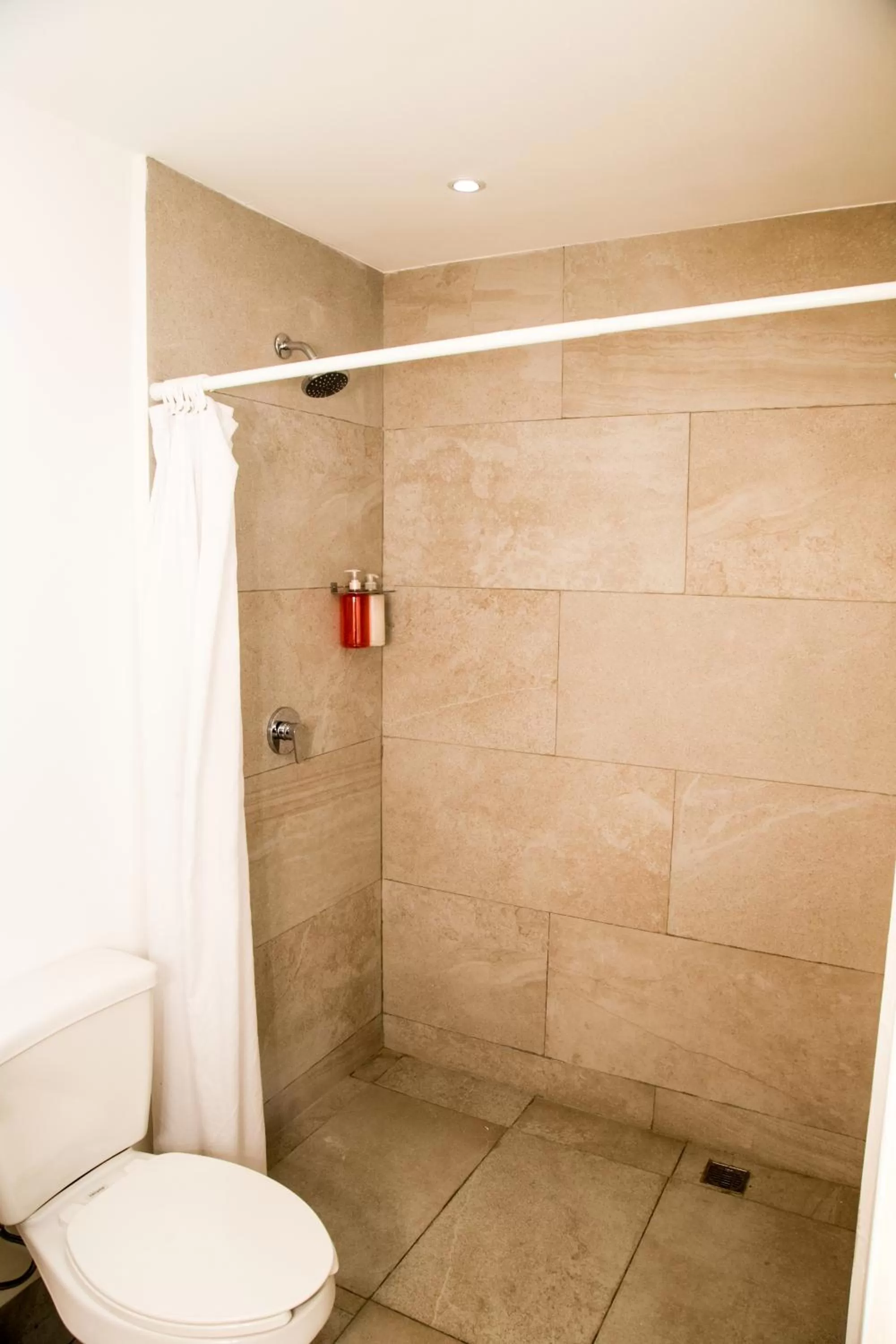 Shower in Booking 500