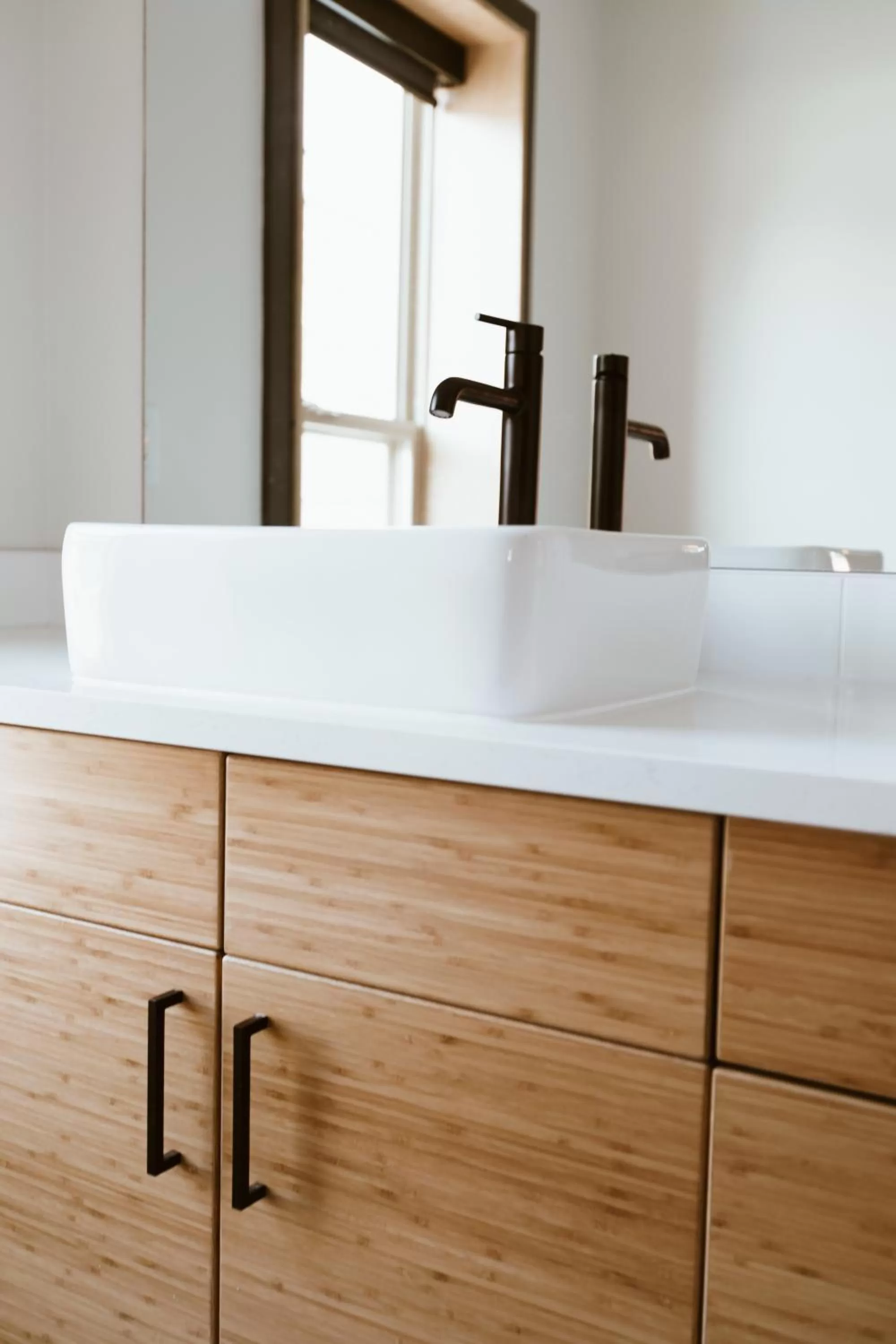Bathroom in The Flying Steamshovel Inn