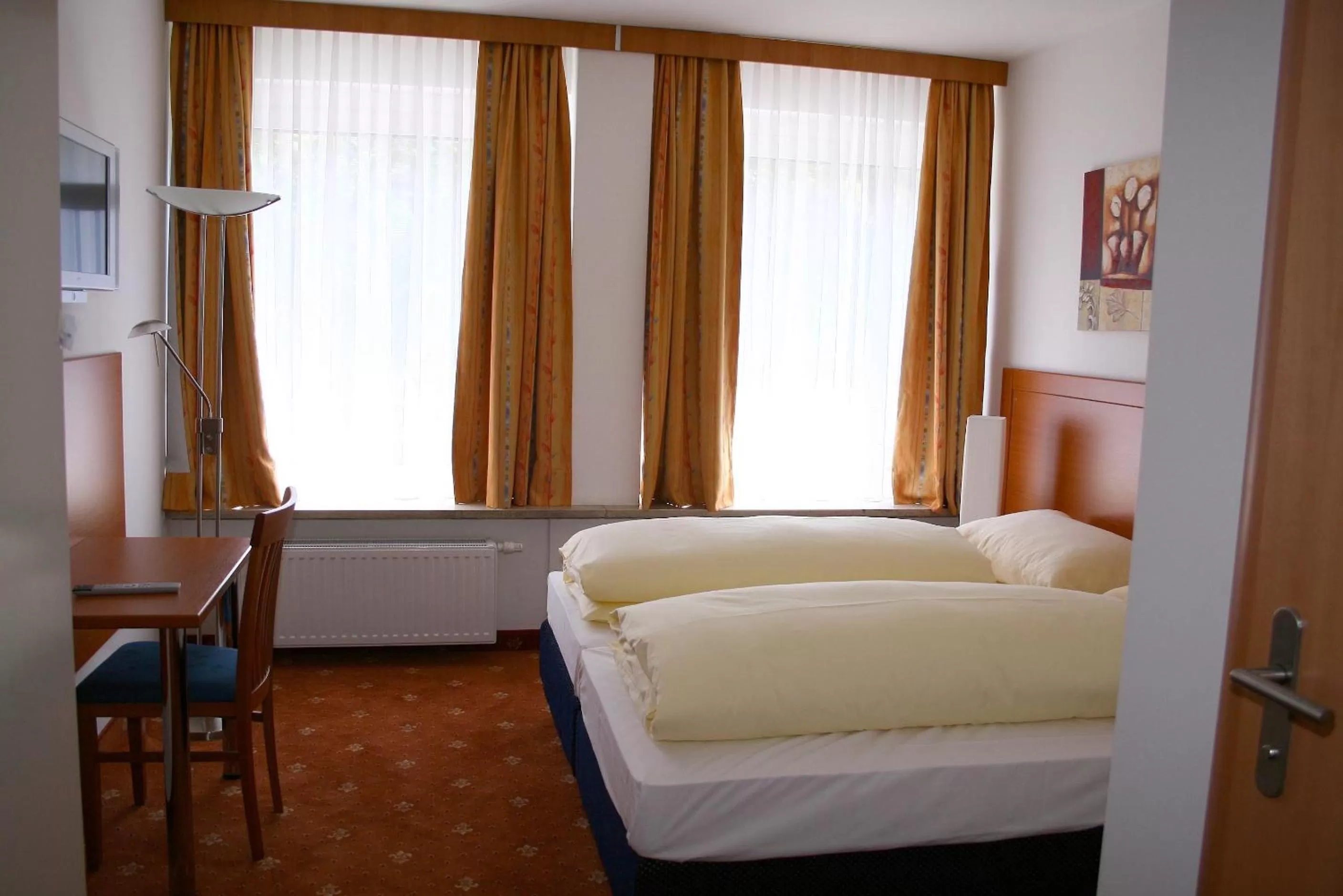 Bed in Hotel Evido Salzburg City Center