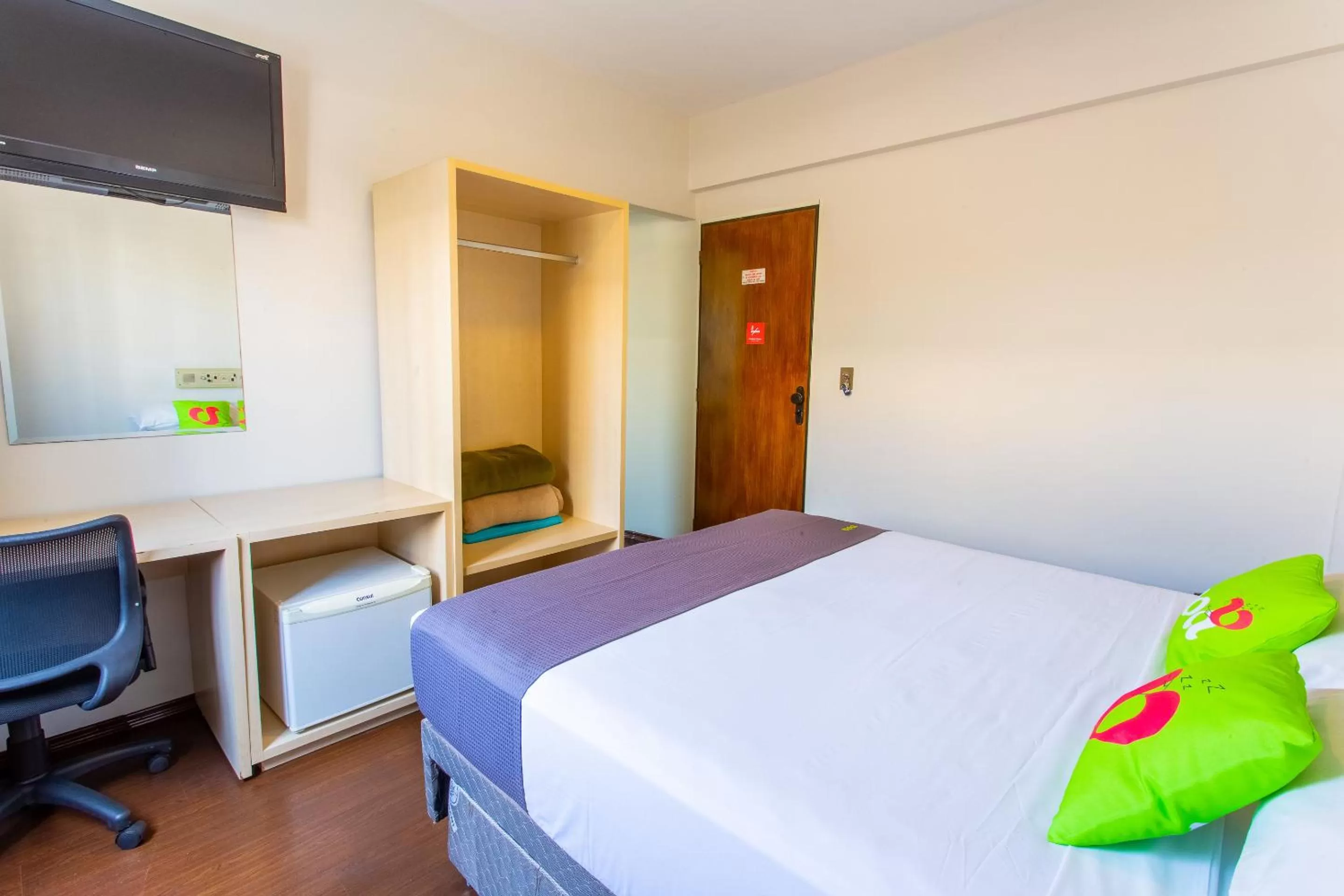 Bed in VOA San José Palace Hotel