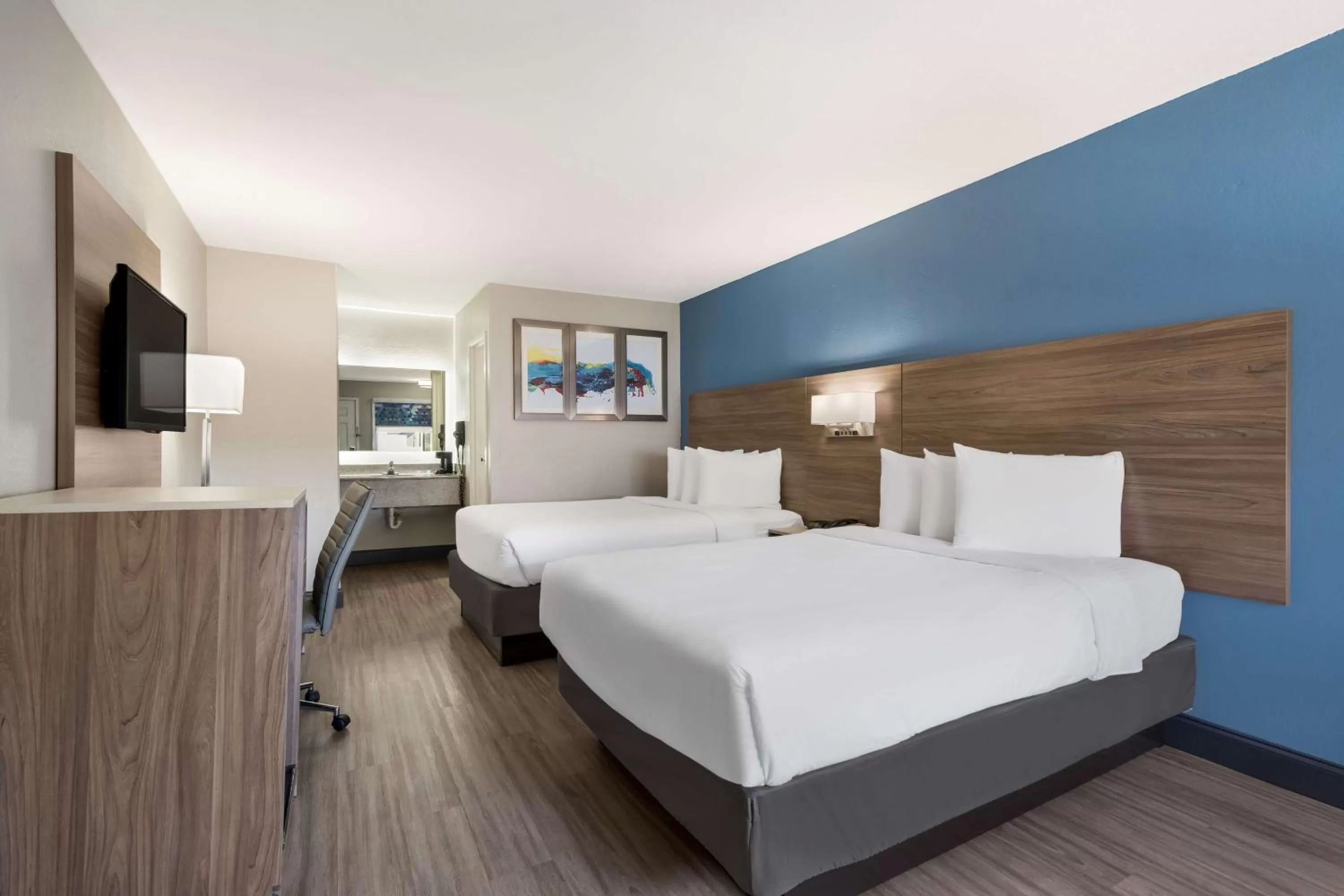 Bedroom, Bed in SureStay Hotel by Best Western Spring North Houston