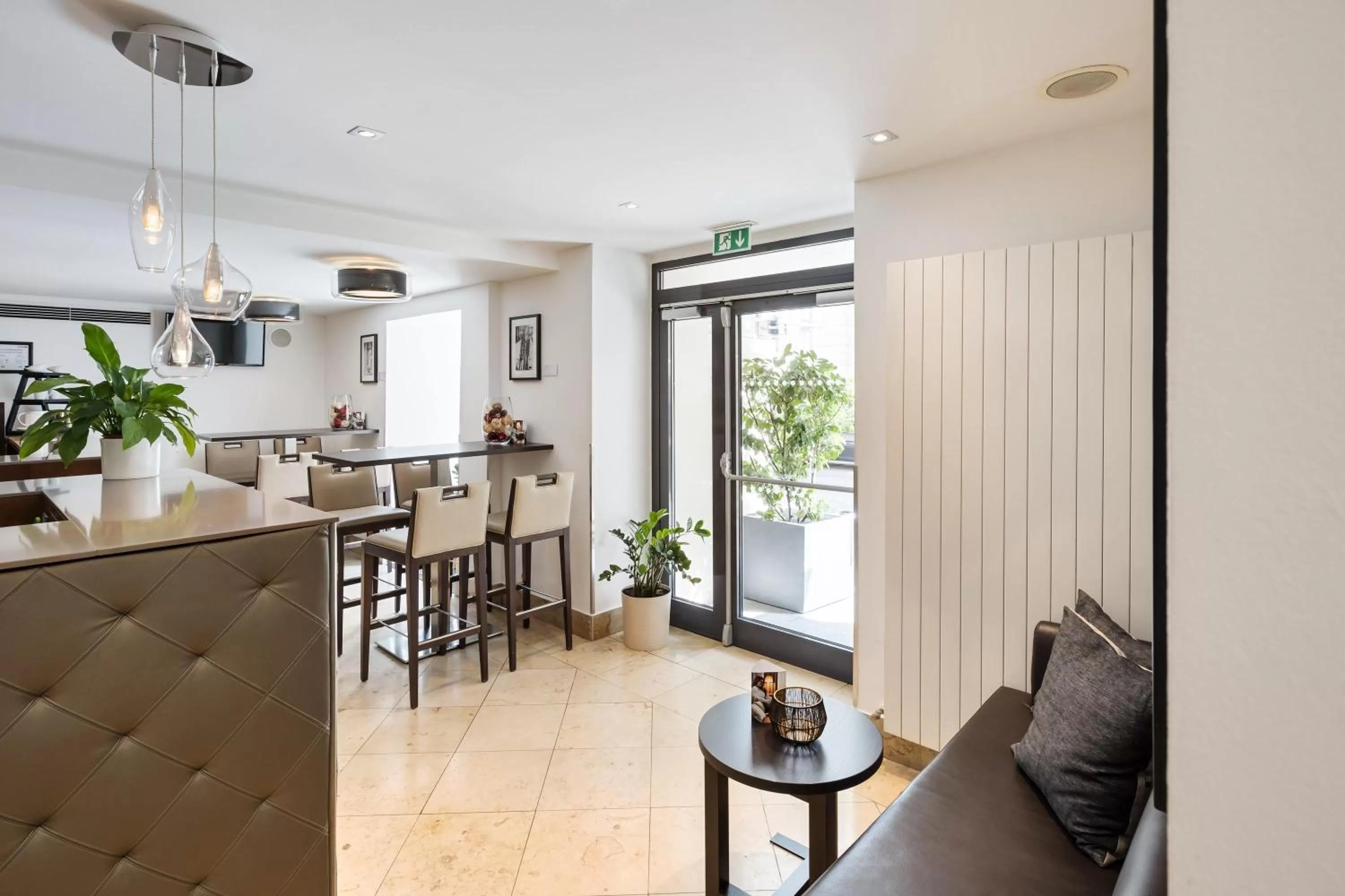 Lounge or bar in Hotel Rathauspark Wien, a member of Radisson Individuals