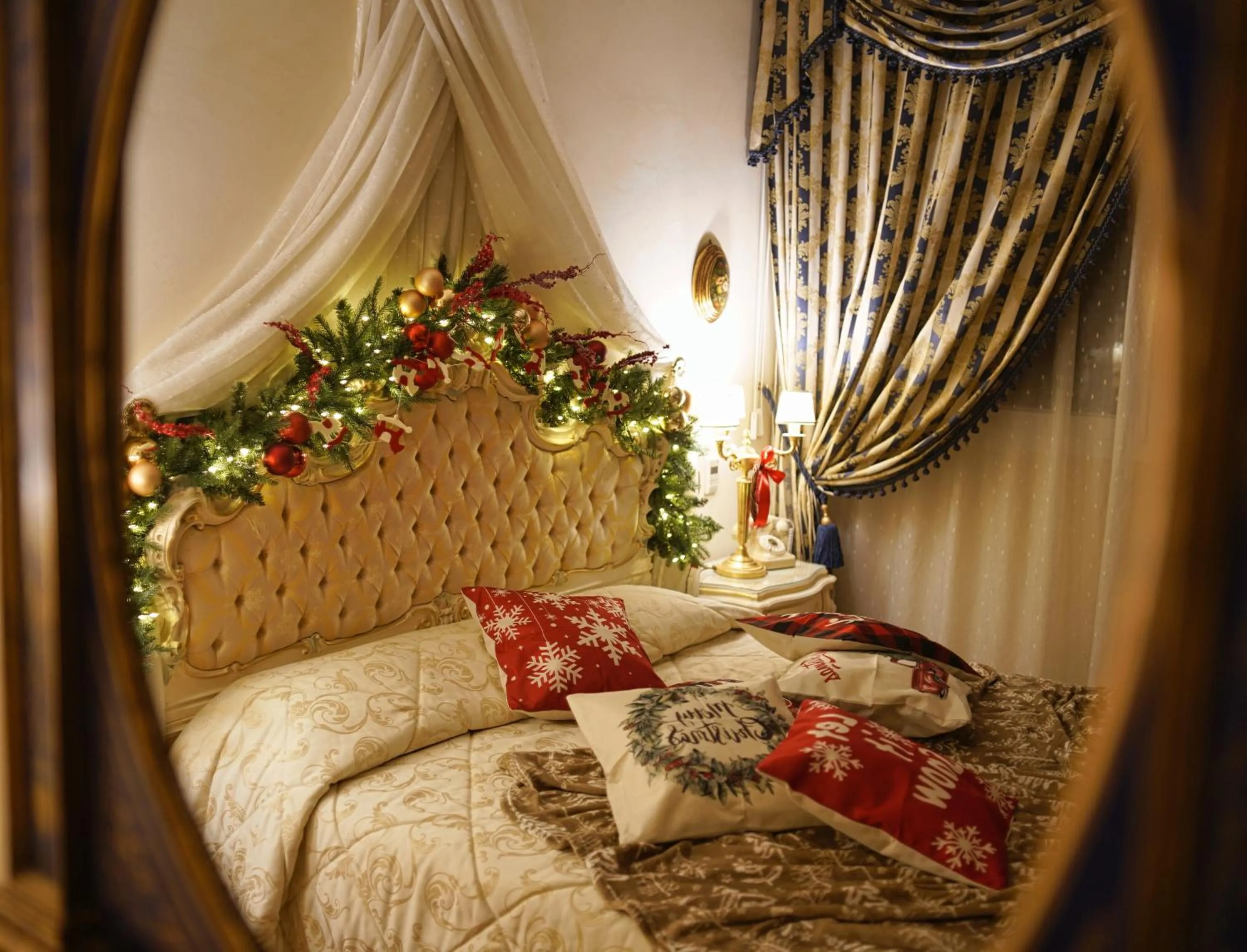 Bed in Hotel Continentale