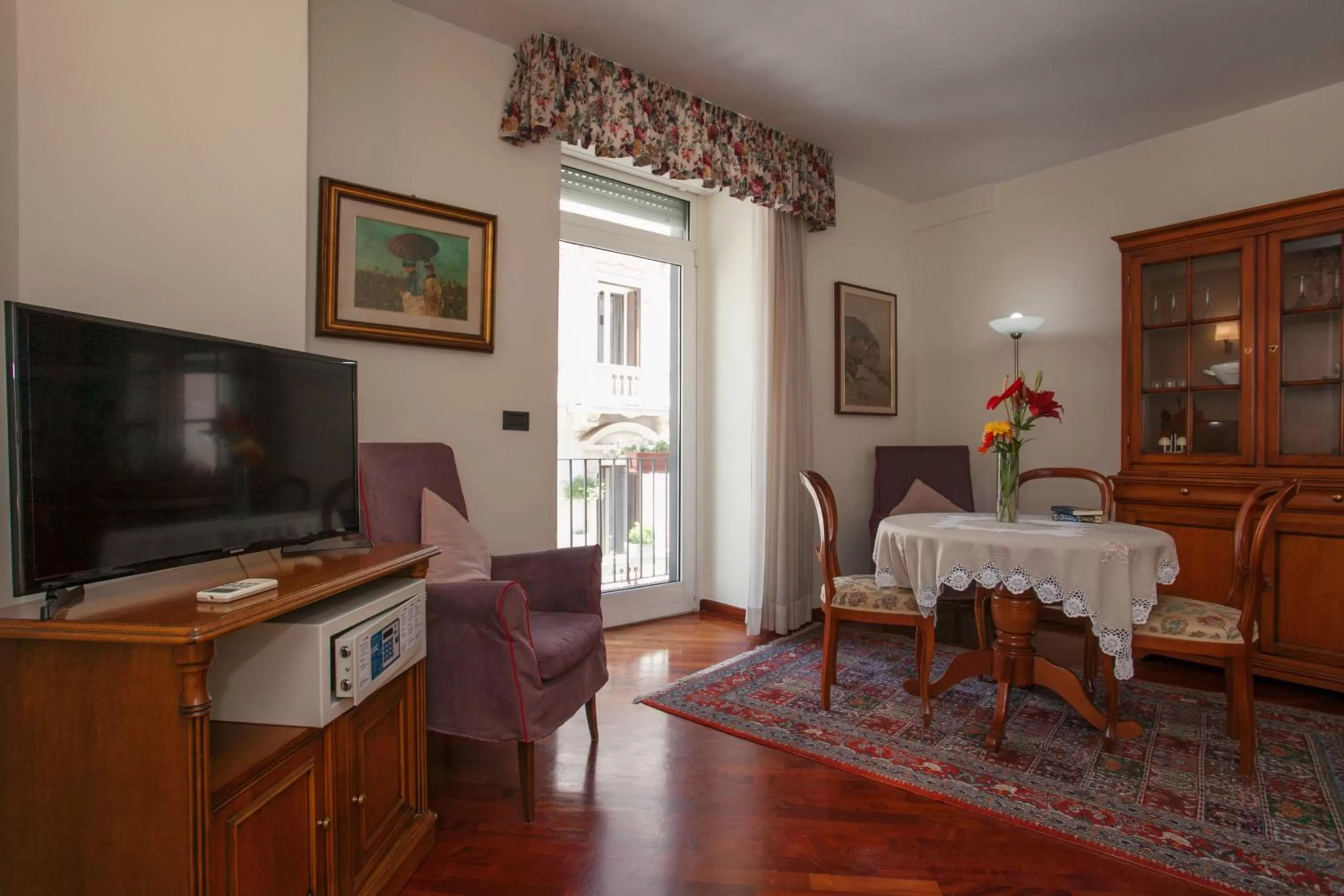 TV and multimedia in Zodiacus Residence