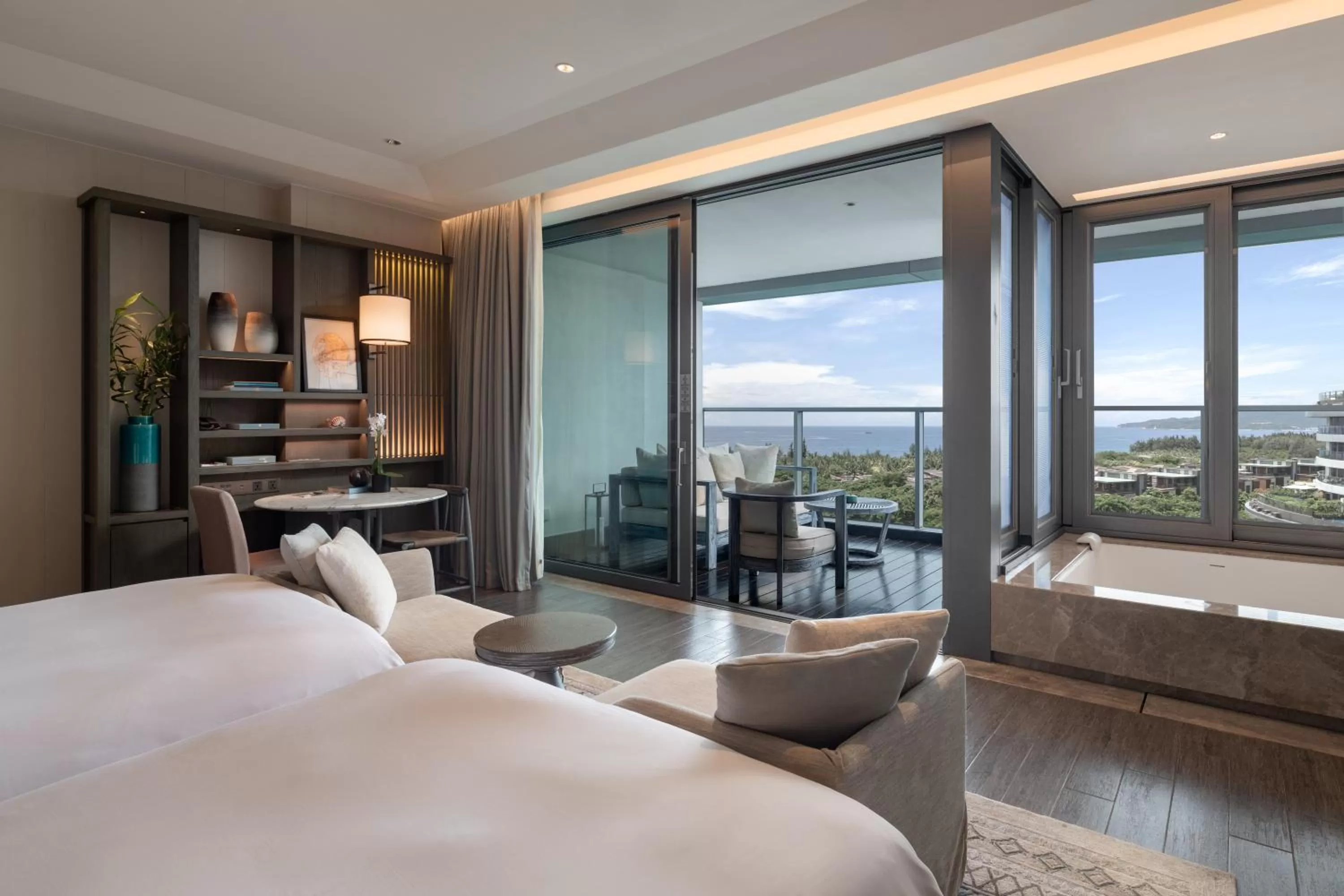 Bedroom, Bed in Rosewood Sanya