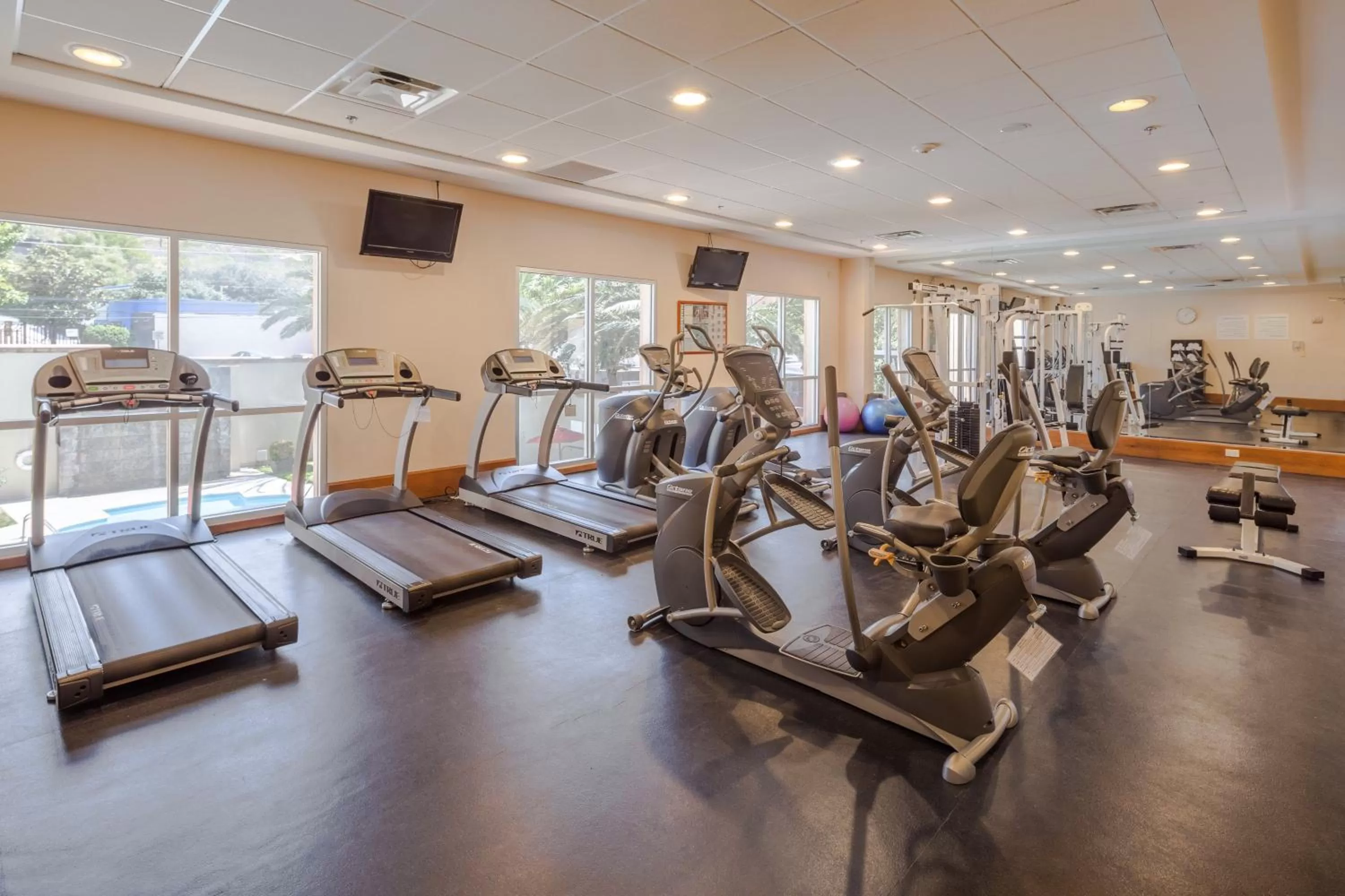 Spa and wellness centre/facilities in Holiday Inn Monterrey Valle by IHG