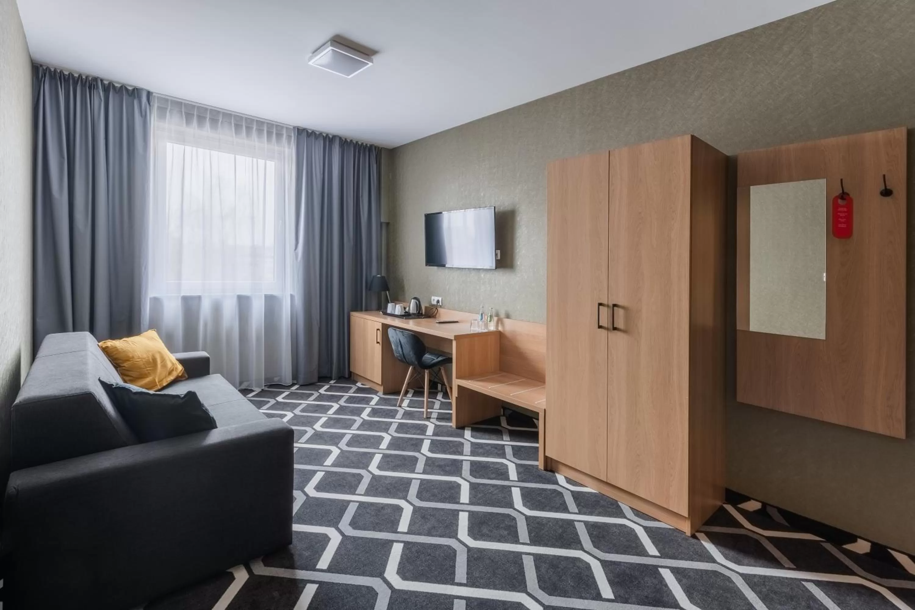 Hotel Lantier & Swimming Pool Zone