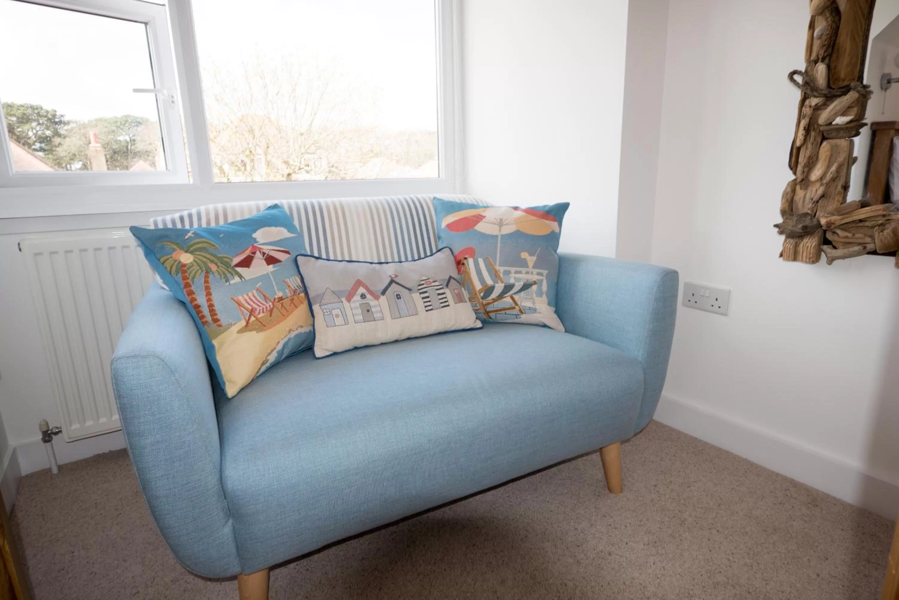 Seating area in Southern Breeze Lodge - Adults Only